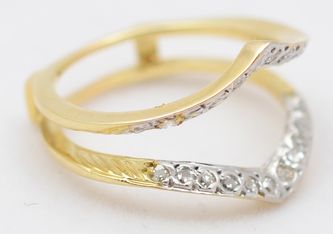 Anel de ouro amarelo 18 k e branco com 20 brilhantes - Aro 16. - foto 1 de 2