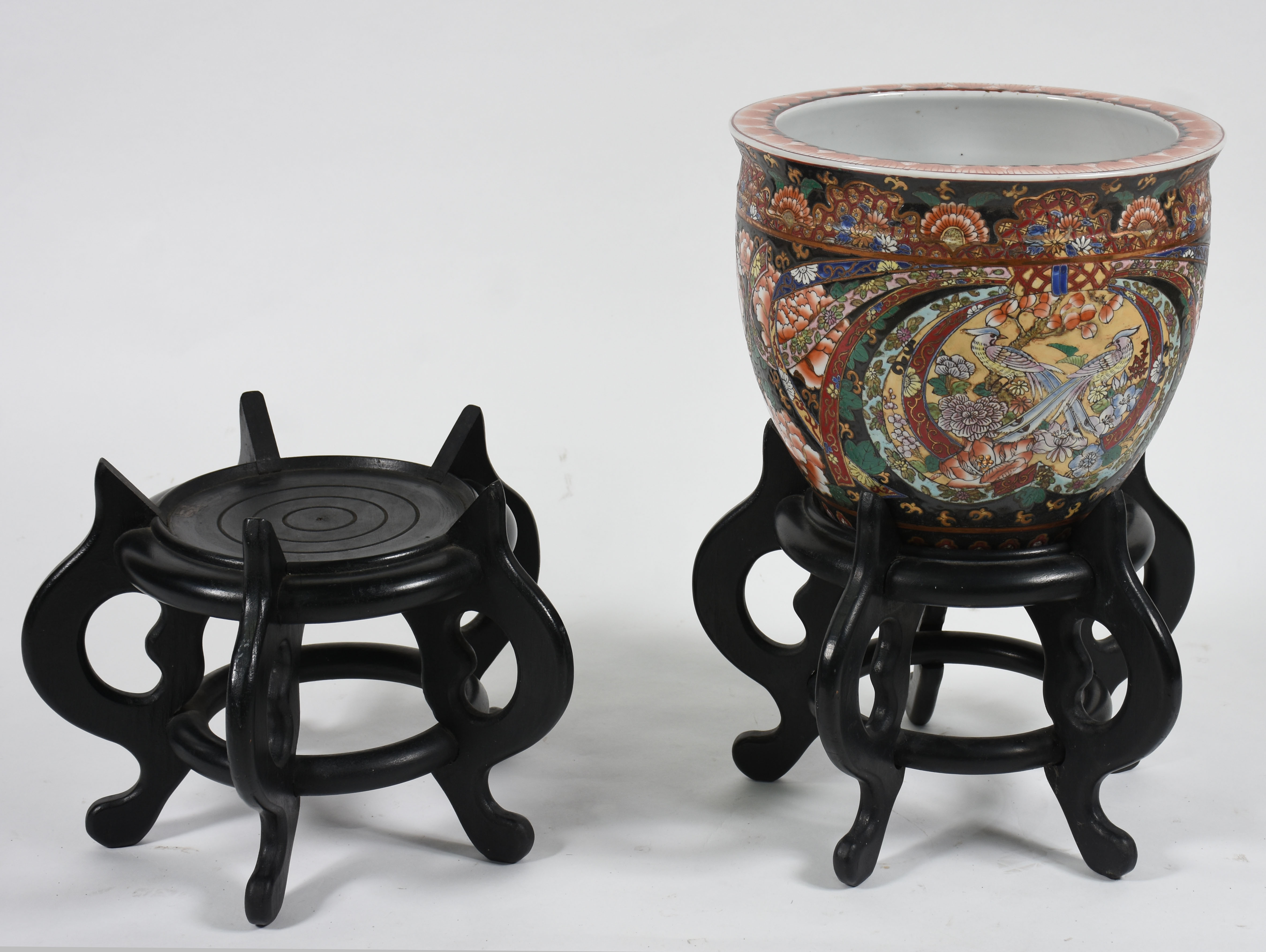 Cachepot/aquário de porcelana oriental ricamente de corada em... - foto 1 de 6
