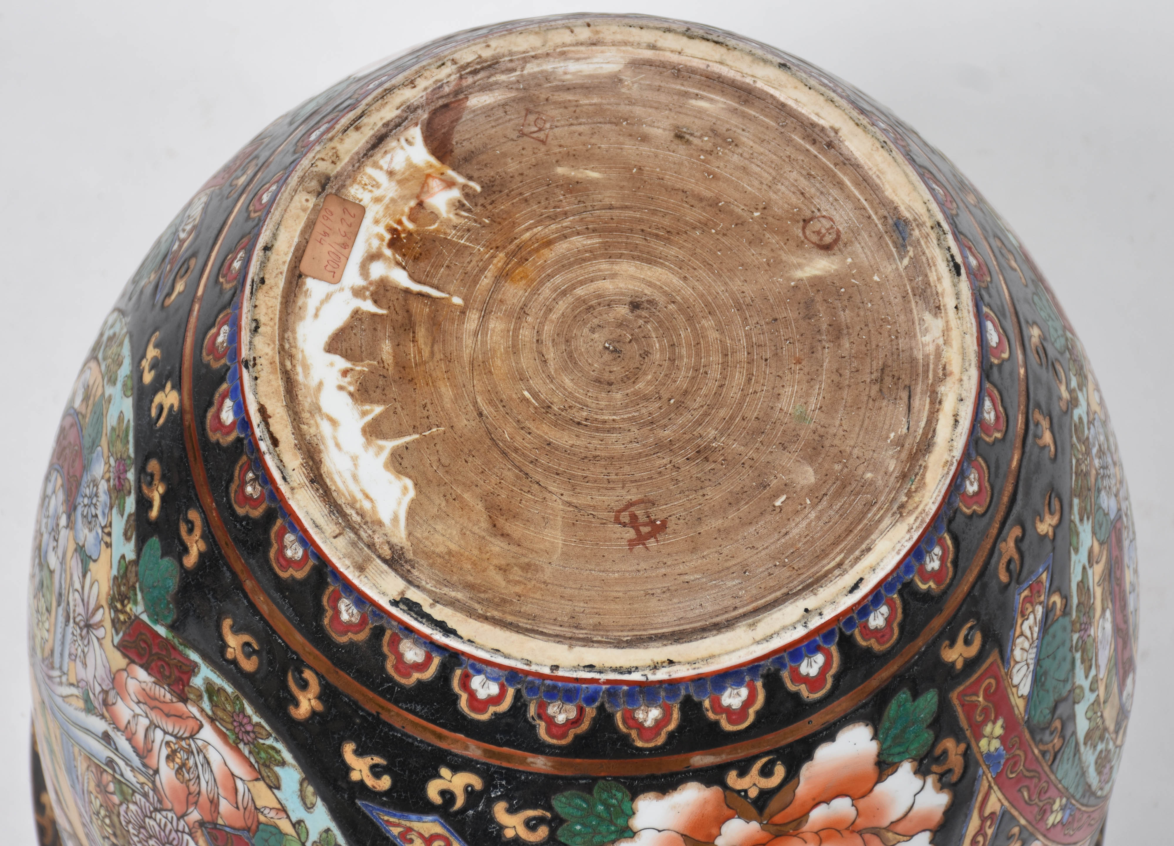 Cachepot/aquário de porcelana oriental ricamente de corada em... - foto 6 de 6