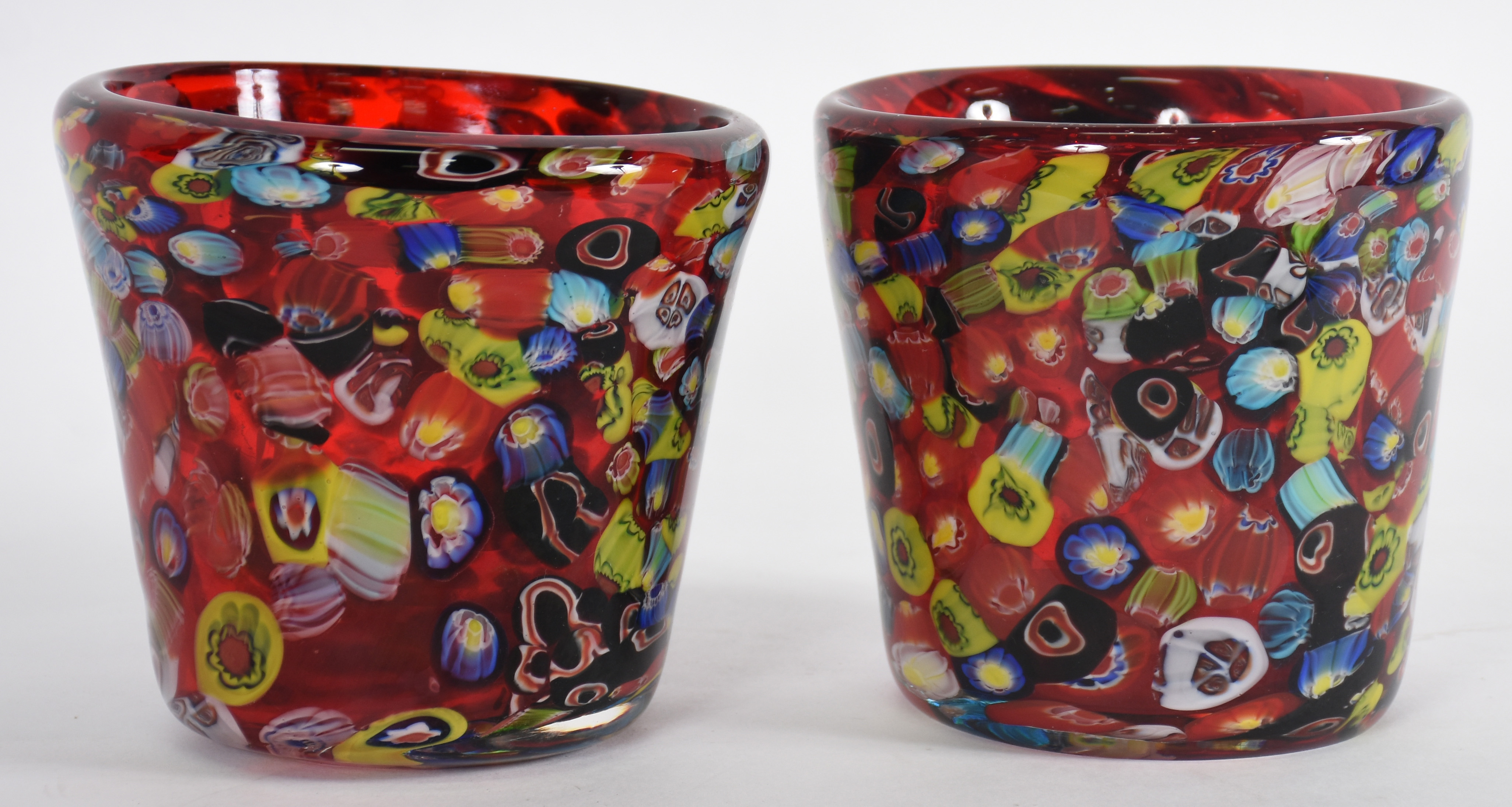 Dois cachepot pequenos de Murano "milifiori" em policromia. - foto 2 de 3