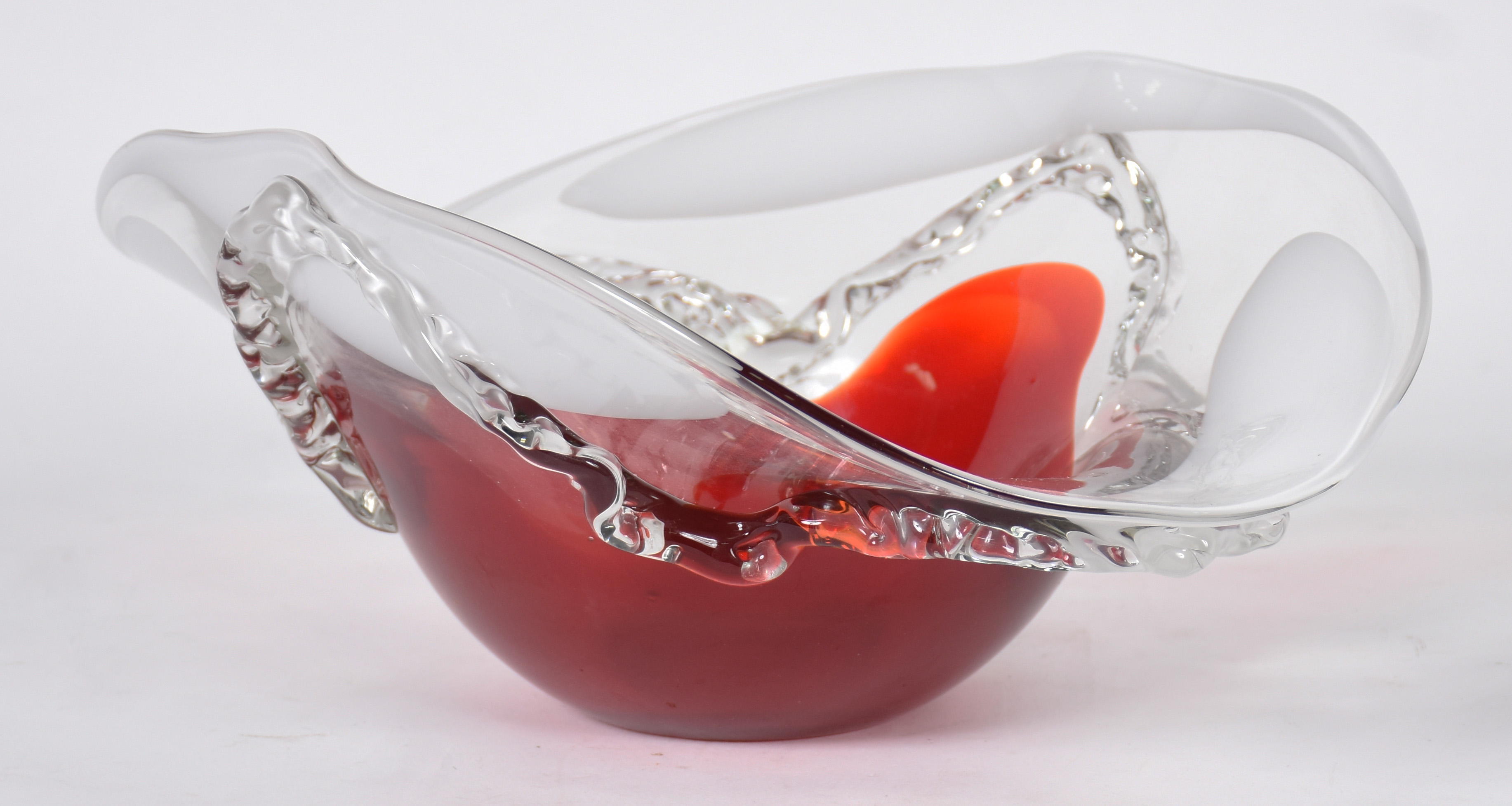 Centro de mesa de Murano branco com vermelho . - foto 1 de 4