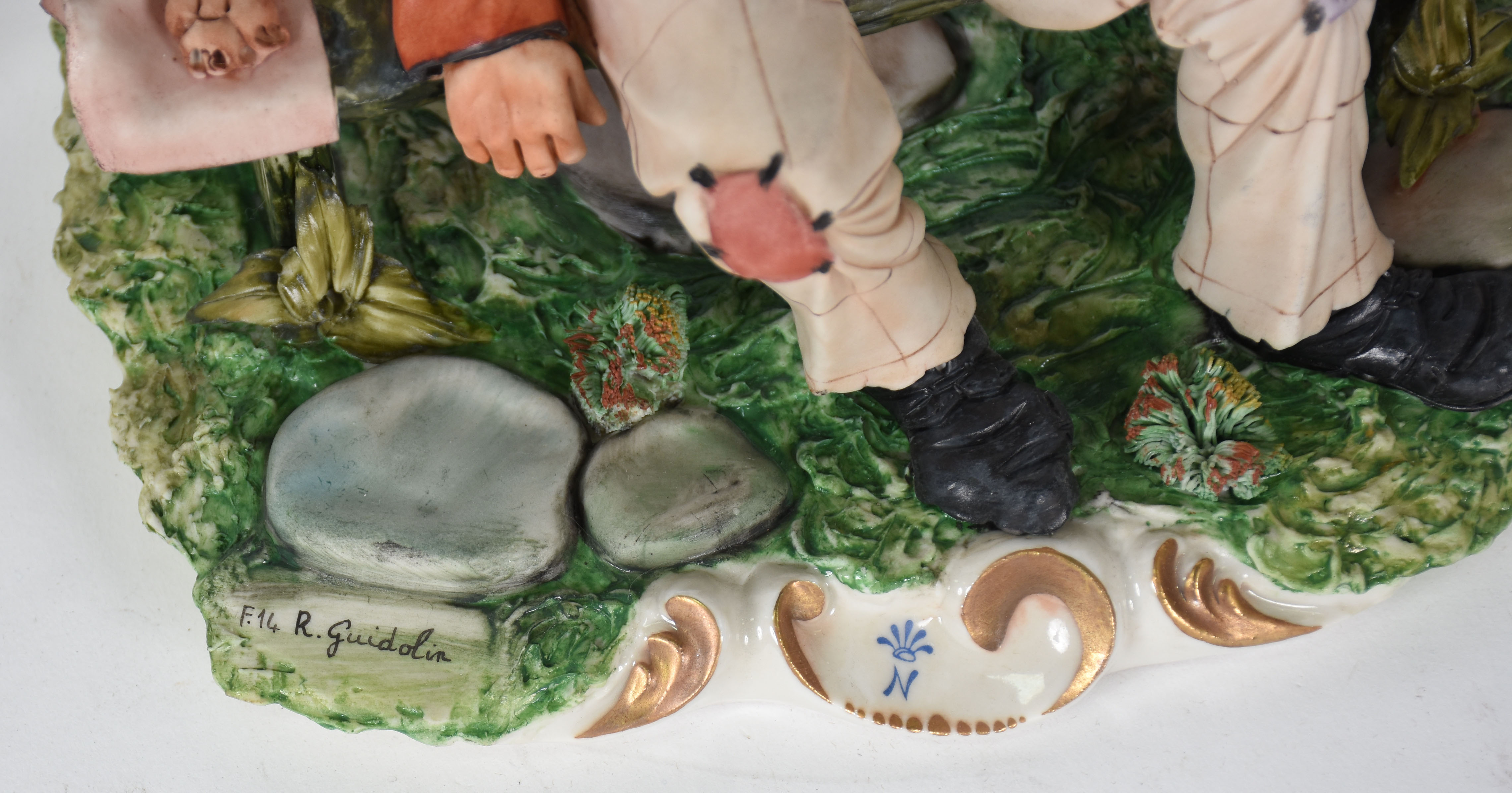 Cinco estatuetas Italianas diversas de biscuit policromado... - foto 8 de 10