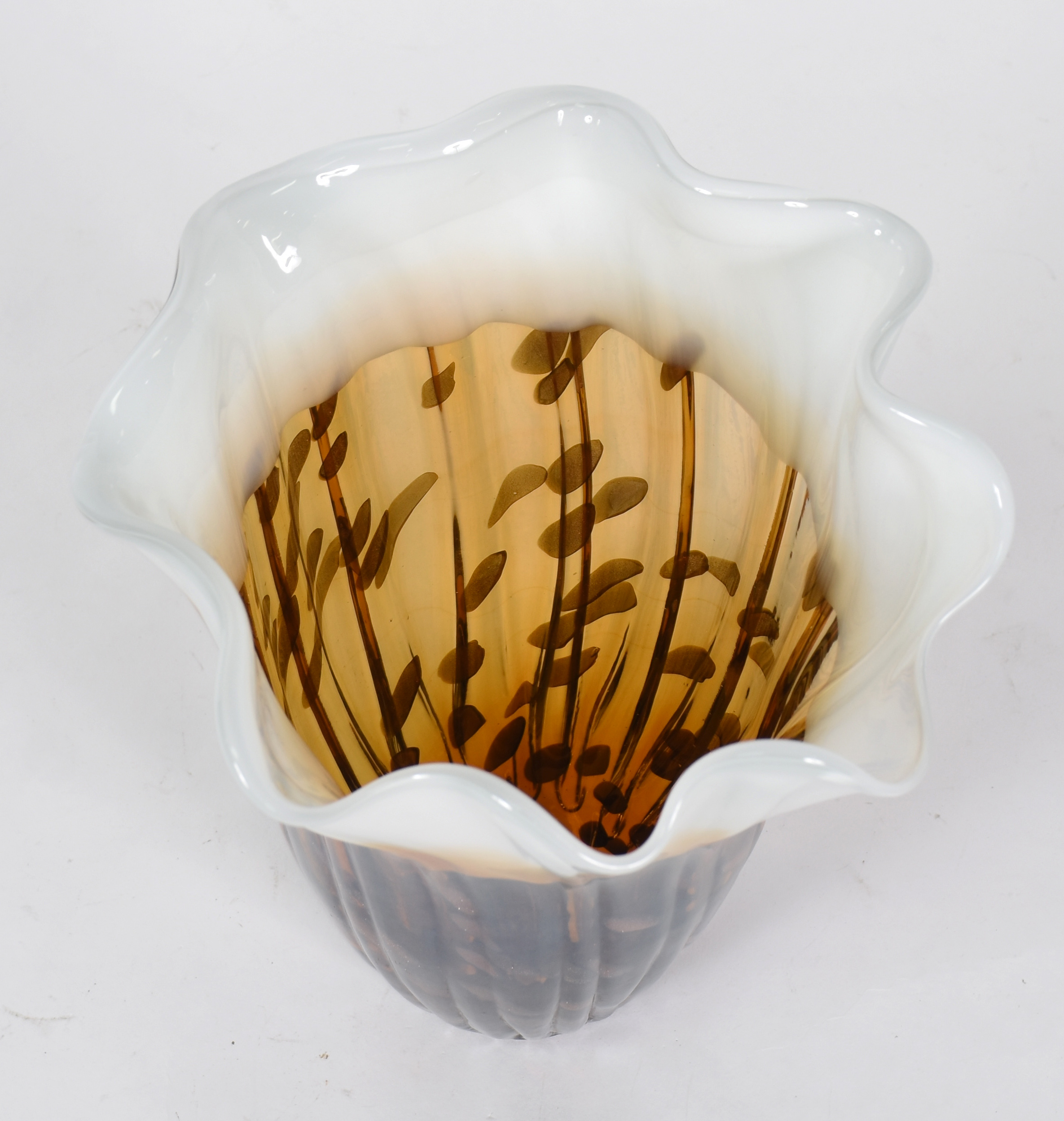 Vaso de Murano âmbar e branco . - foto 3 de 4