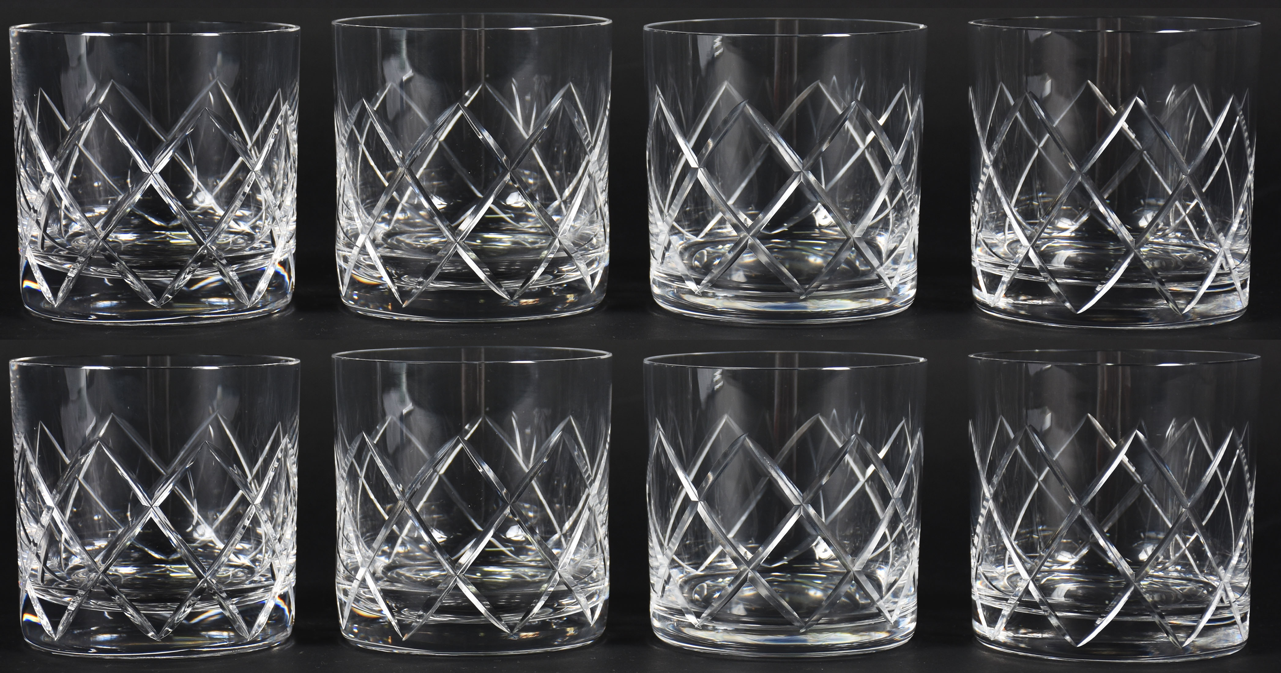 Nove copos para whisky de cristal lapidado( 1 bicado) - foto 1 de 4