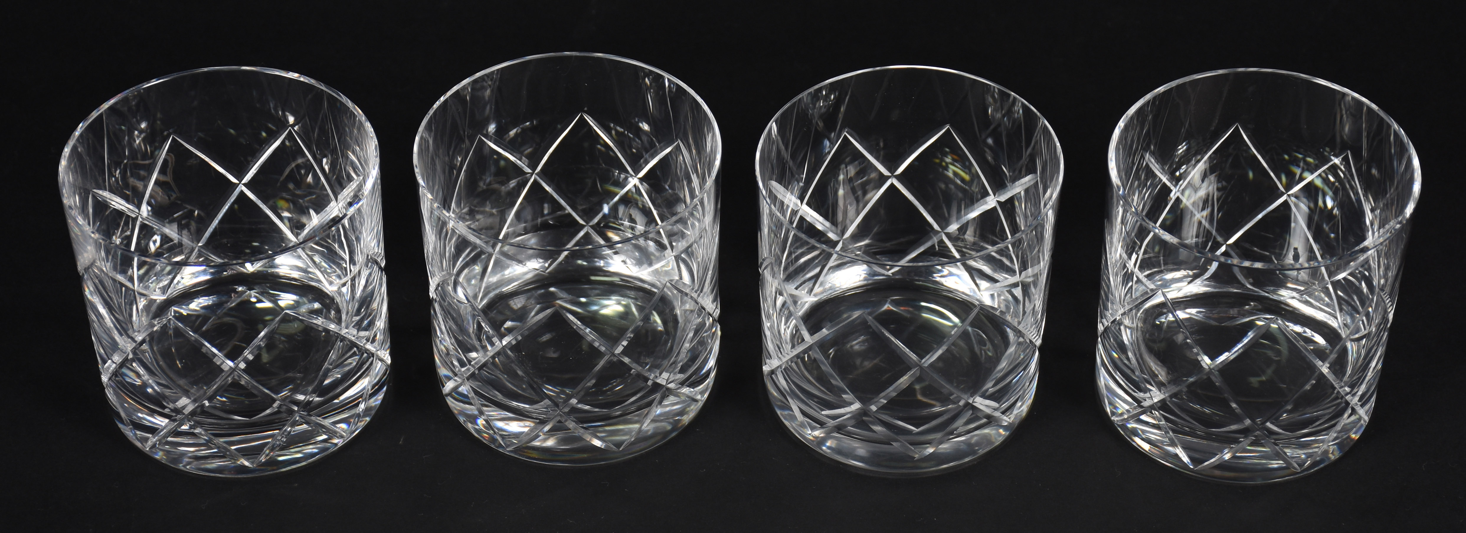 Nove copos para whisky de cristal lapidado( 1 bicado) - foto 2 de 4