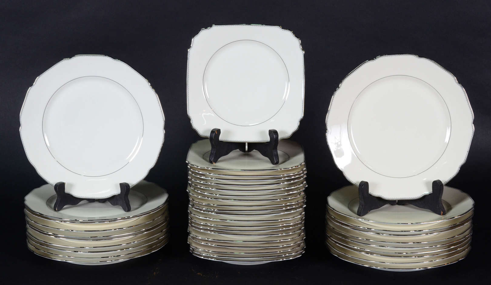 Jogo para jantar “Art Deco” – Conjunto de 19 pratos rasos e 19 pratos... - foto 1 de 2