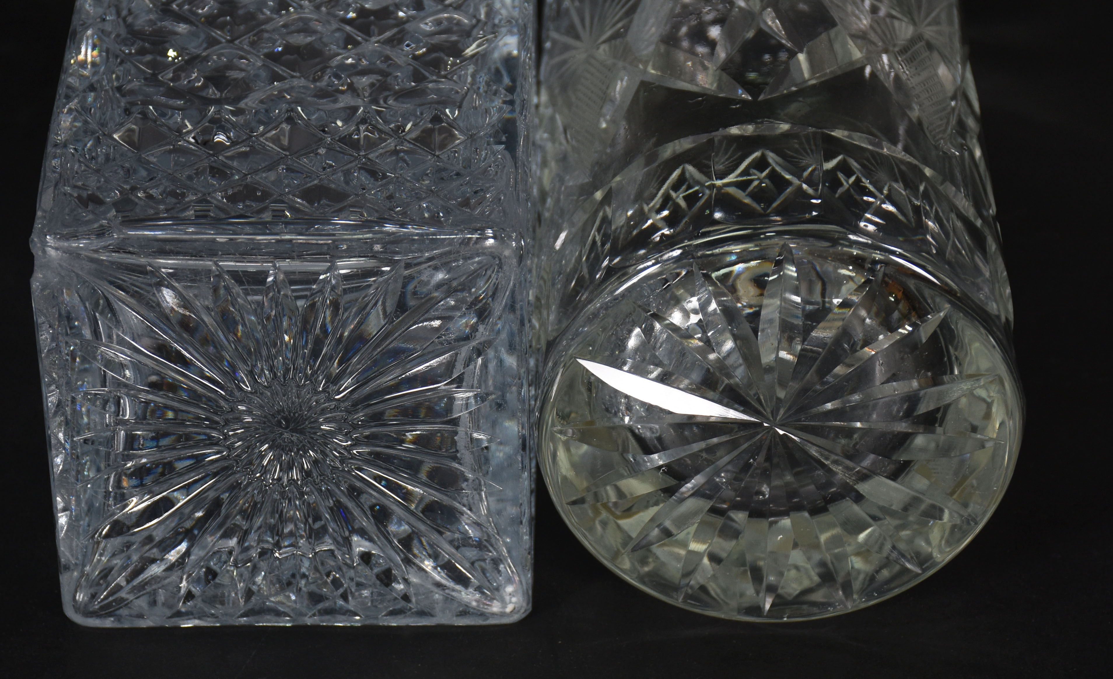 Três garrafas de cristal diversas , 3 copos longos e 3 cálices... - foto 8 de 9