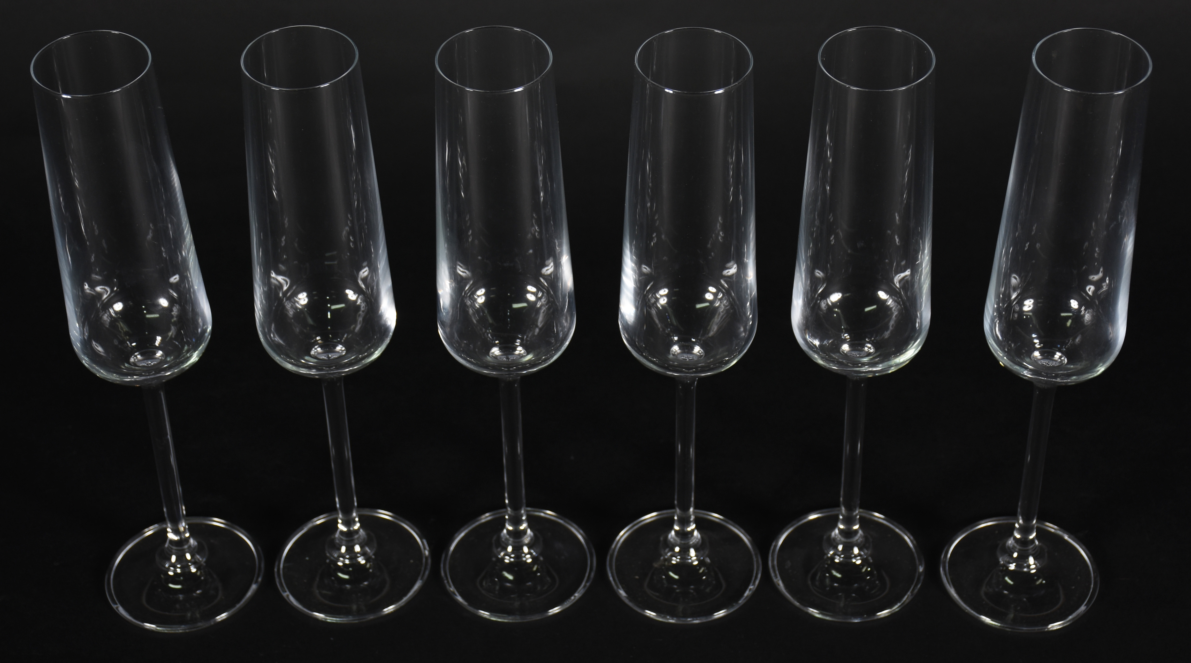 Seis flutes de cristal da Bohemia 200 ml - foto 2 de 3