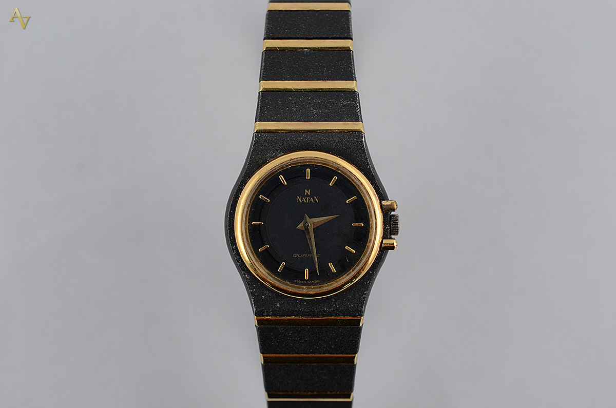 NATAN - Relógio feminino a quartz, aço e metal na pulseira, mostrador... - foto 1 de 4