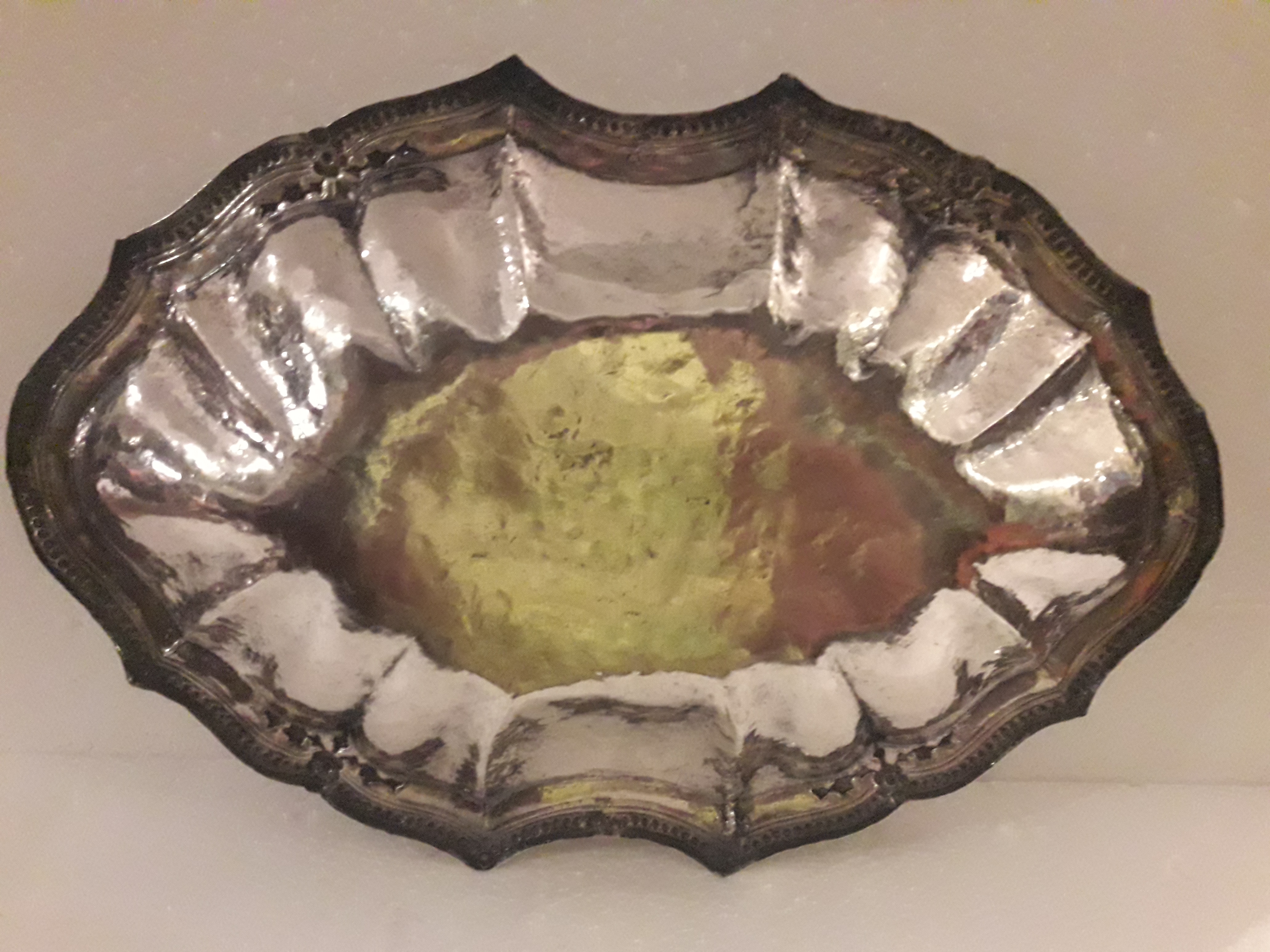 Bacia/Fruteiro D. Maria – Prata brasileira colonial, repuxada e... - foto 2 de 2