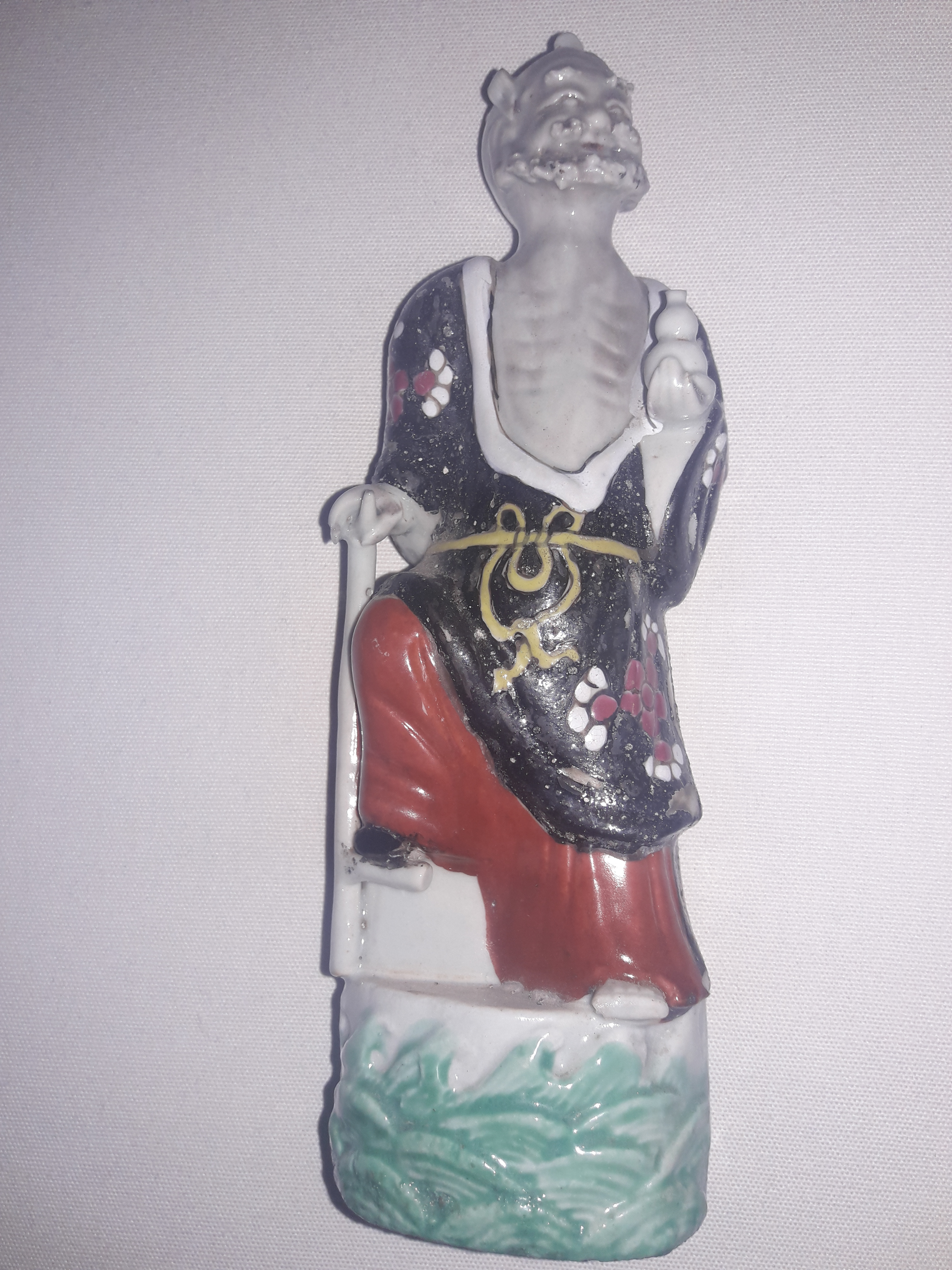 Li Tinuai – Porcelana chinesa – Escultura representando um dos oito... - foto 1 de 2