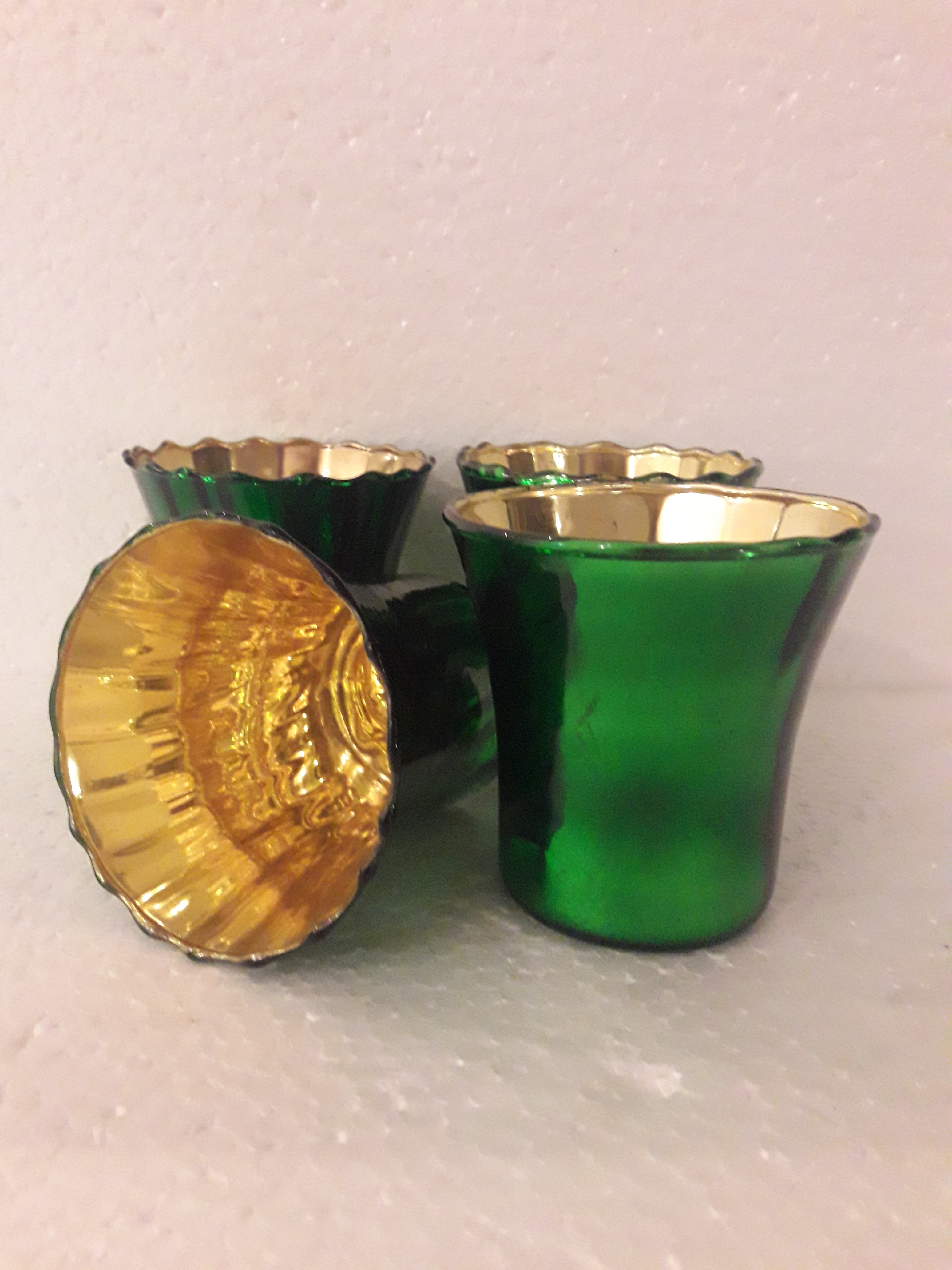 Porta Velas – 4 copinhos espelhados em verde Índia – Século XX. - foto 2 de 2