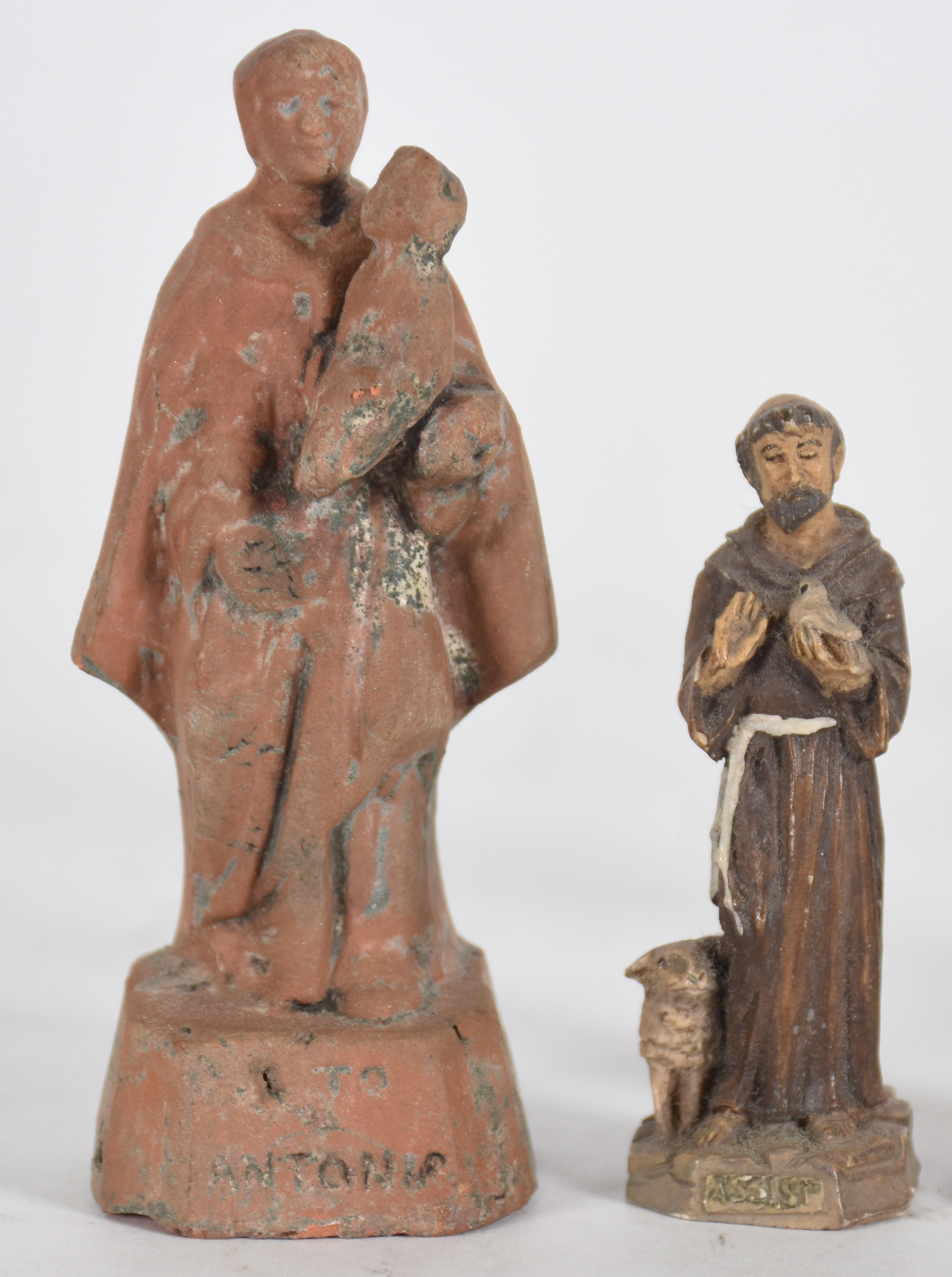 Cinco peças sacras, para oratório, sendo : Crucifixo com figura de... - foto 3 de 5