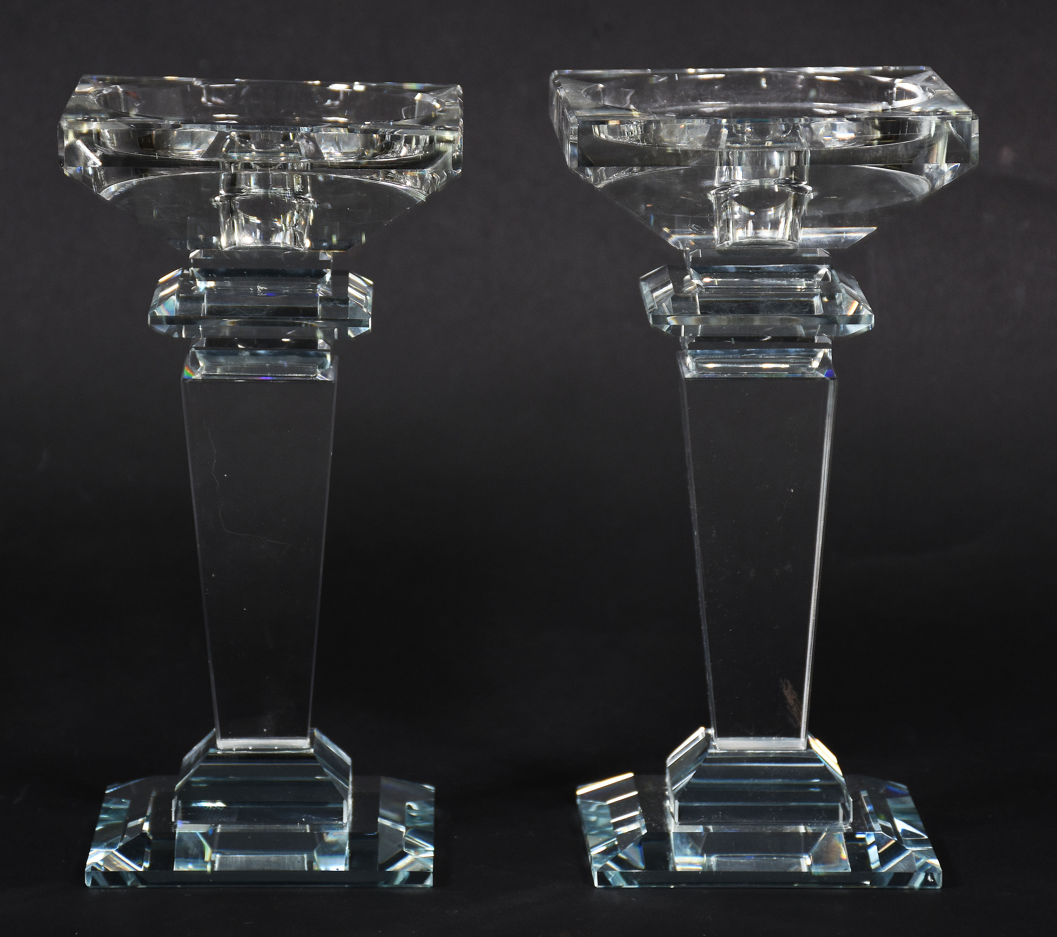 Par de castiçais de cristal com base espelhada . - foto 3 de 4
