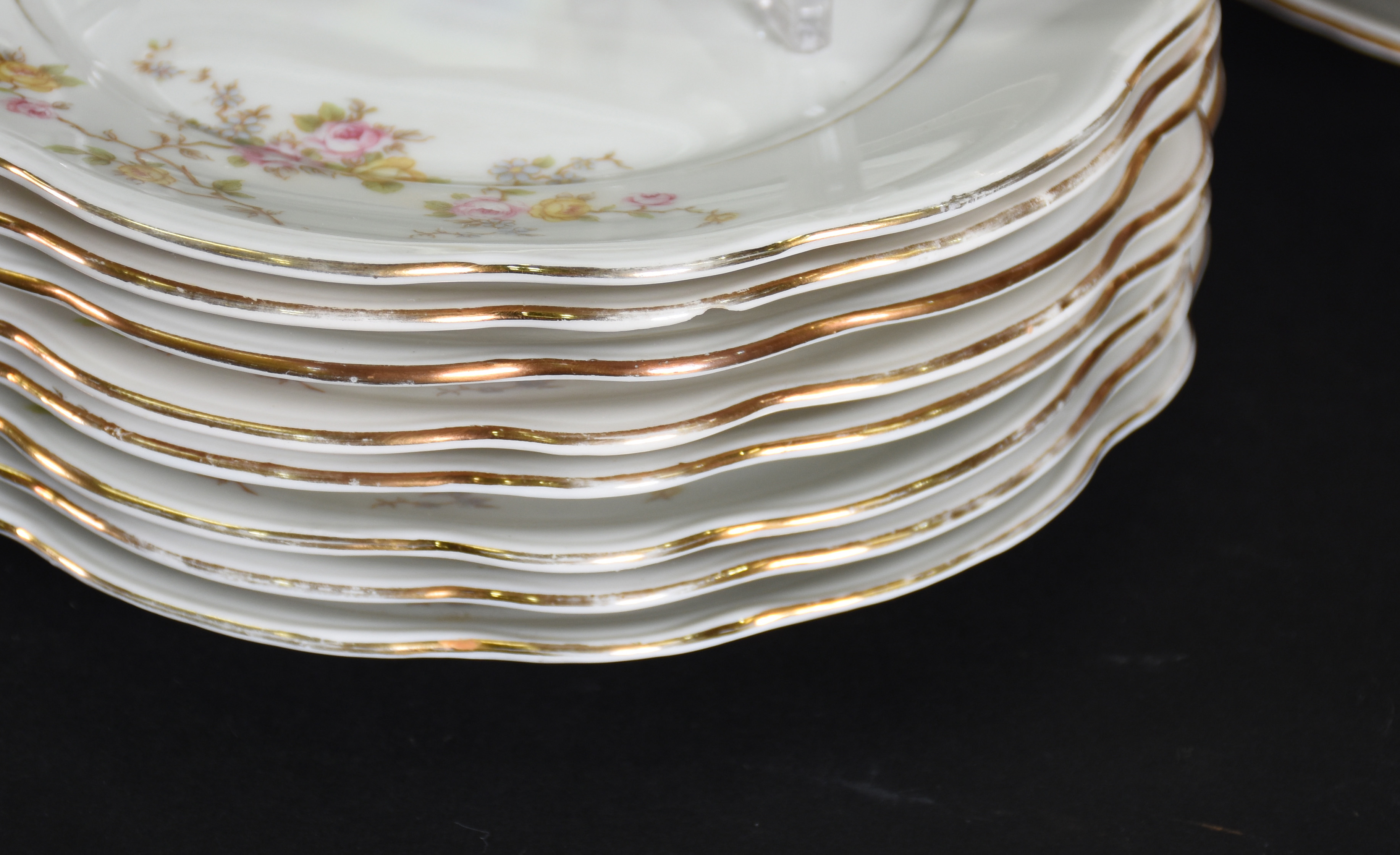 Serviço de jantar de porcelana Renner , década de 50/60, composto de... - foto 3 de 4