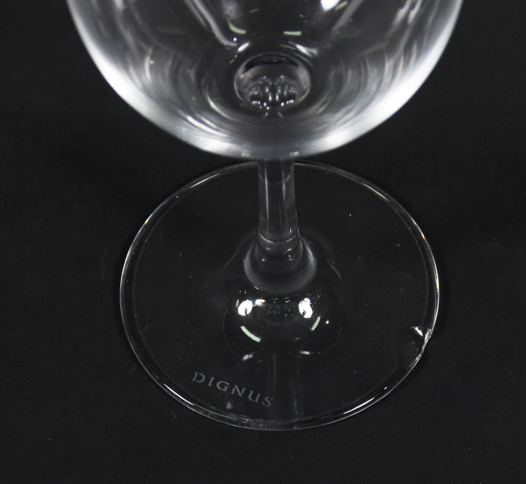 Quatorze copos para vinho " Dignus".( 1 bicado) - foto 4 de 4