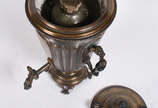 Samovar de metal . - Samovar de metal .