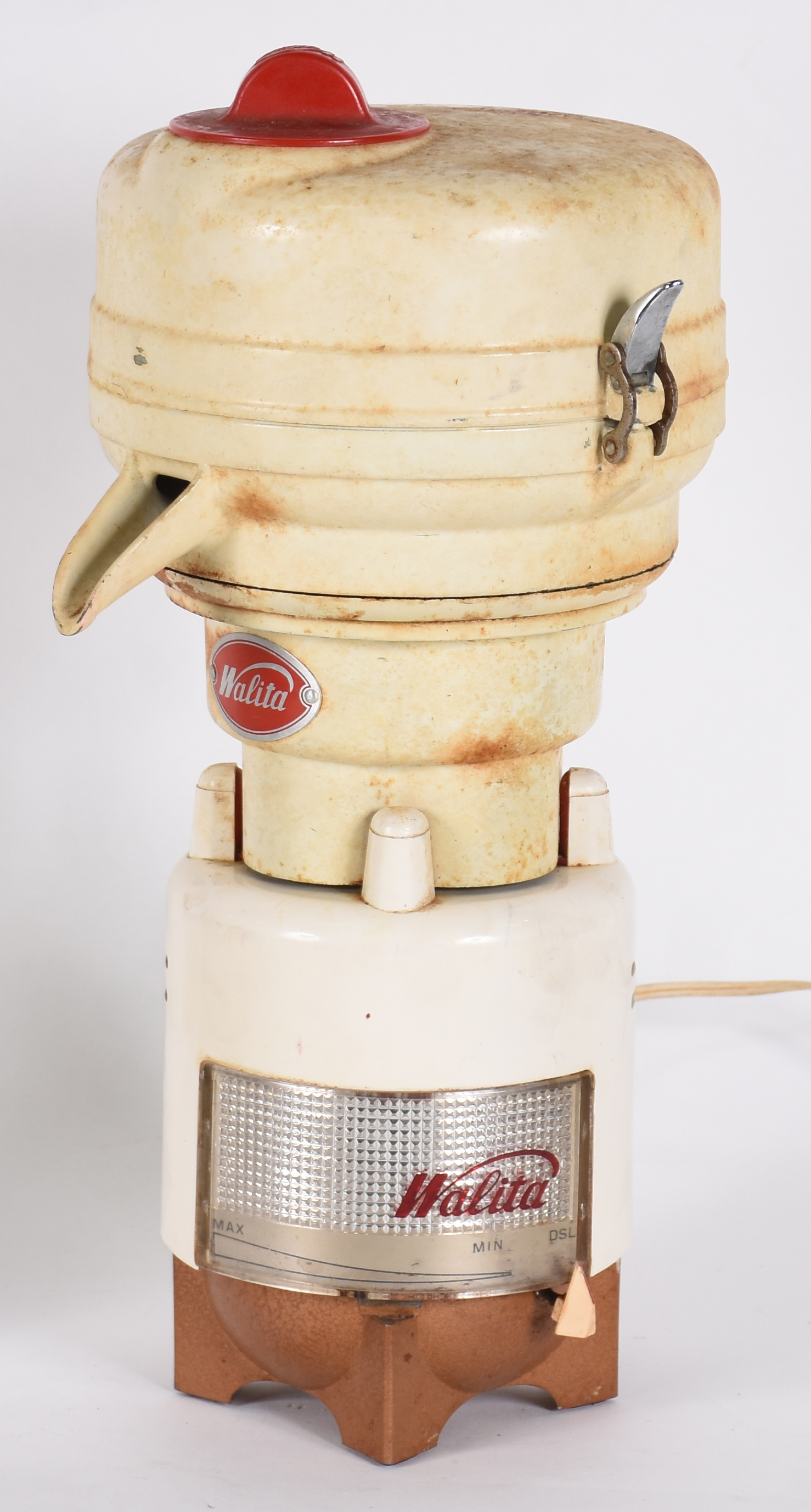 Duas peças, sendo: Liquidificador Walita anos 50 e máquina... - foto 6 de 9