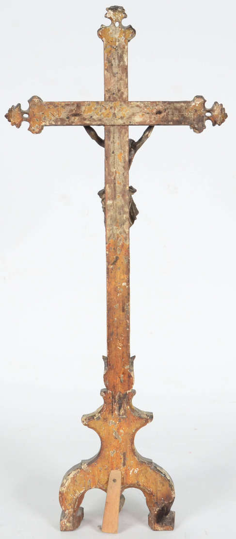 Crucifixo D. José – Imagem do Cristo em madeira esculpida e... - foto 2 de 3