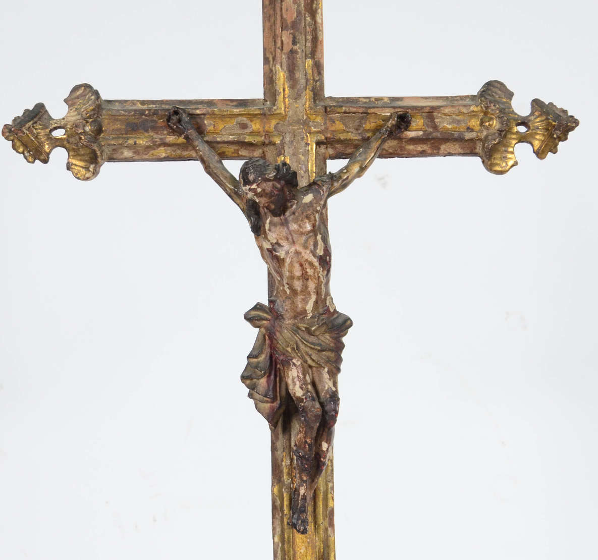Crucifixo D. José – Imagem do Cristo em madeira esculpida e... - foto 3 de 3
