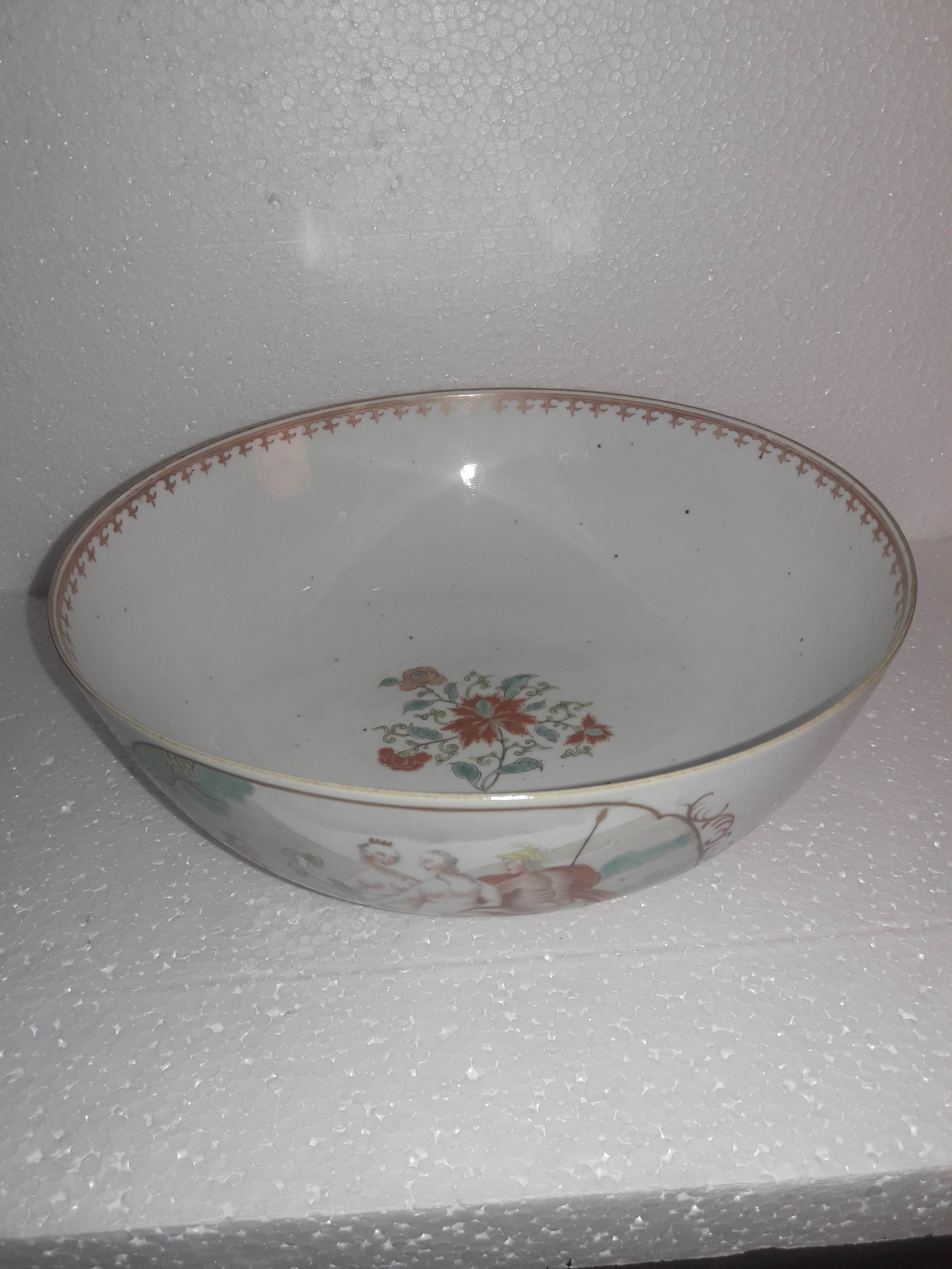 Cia. das Índias – Grande bowl – Decoração, “Julgamento de Paris” em... - foto 2 de 2