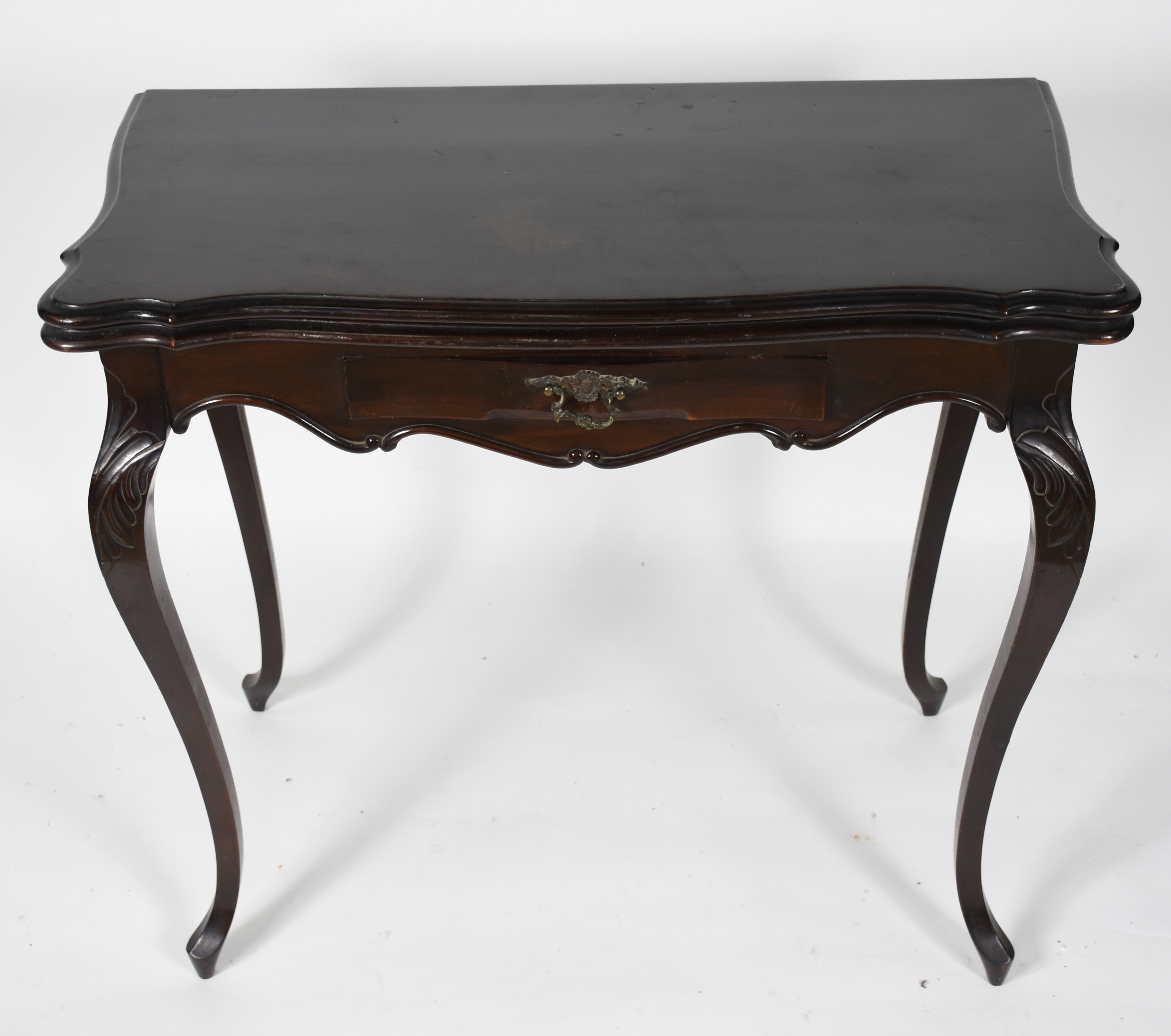 Mesa/console de madeira nobre, uma gaveta com puxador de metal, tampo... - foto 2 de 7