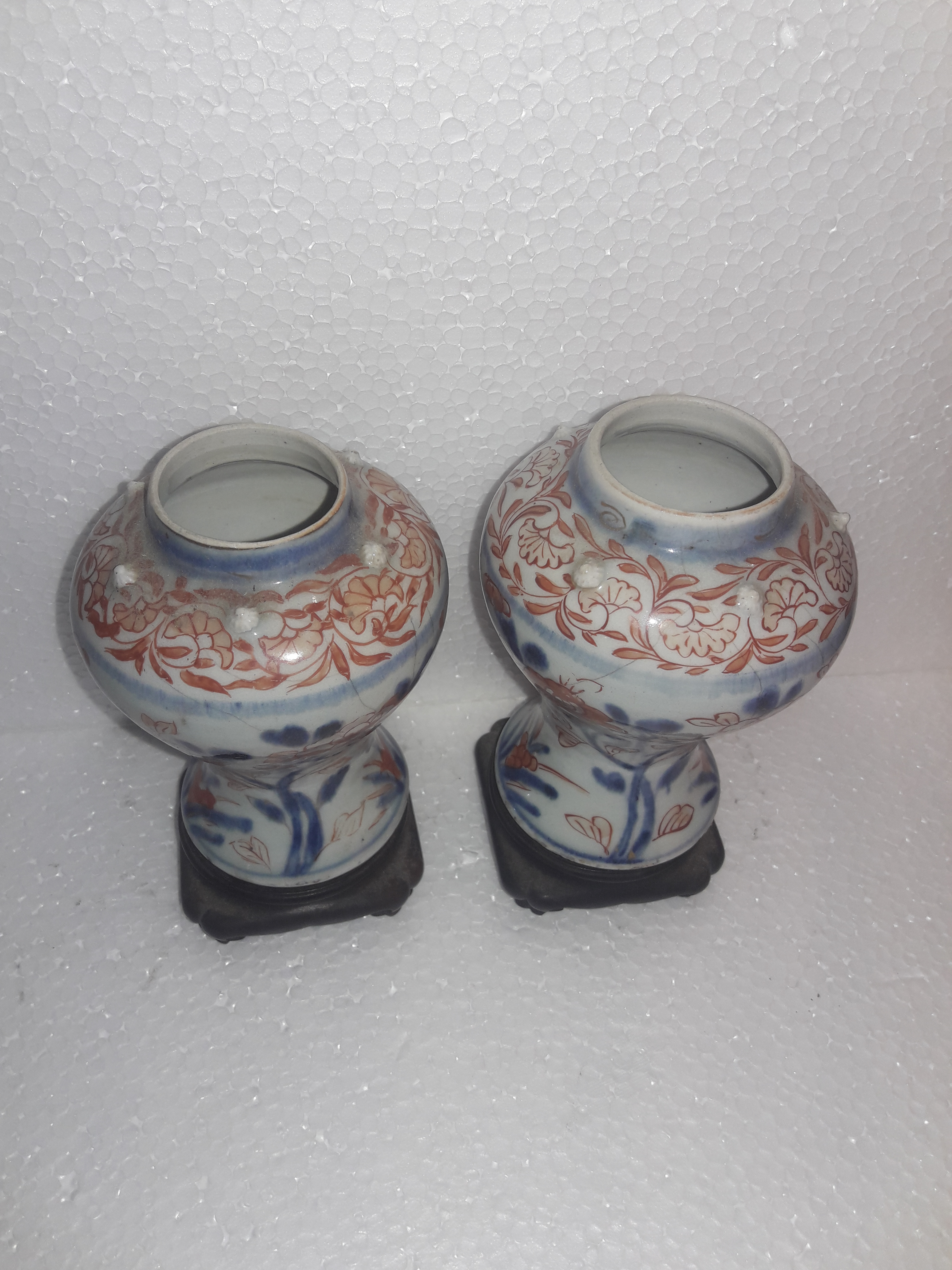 Cia. das Índias - Par de vasinhos – Porcelana chinesa – Decoração... - foto 1 de 2