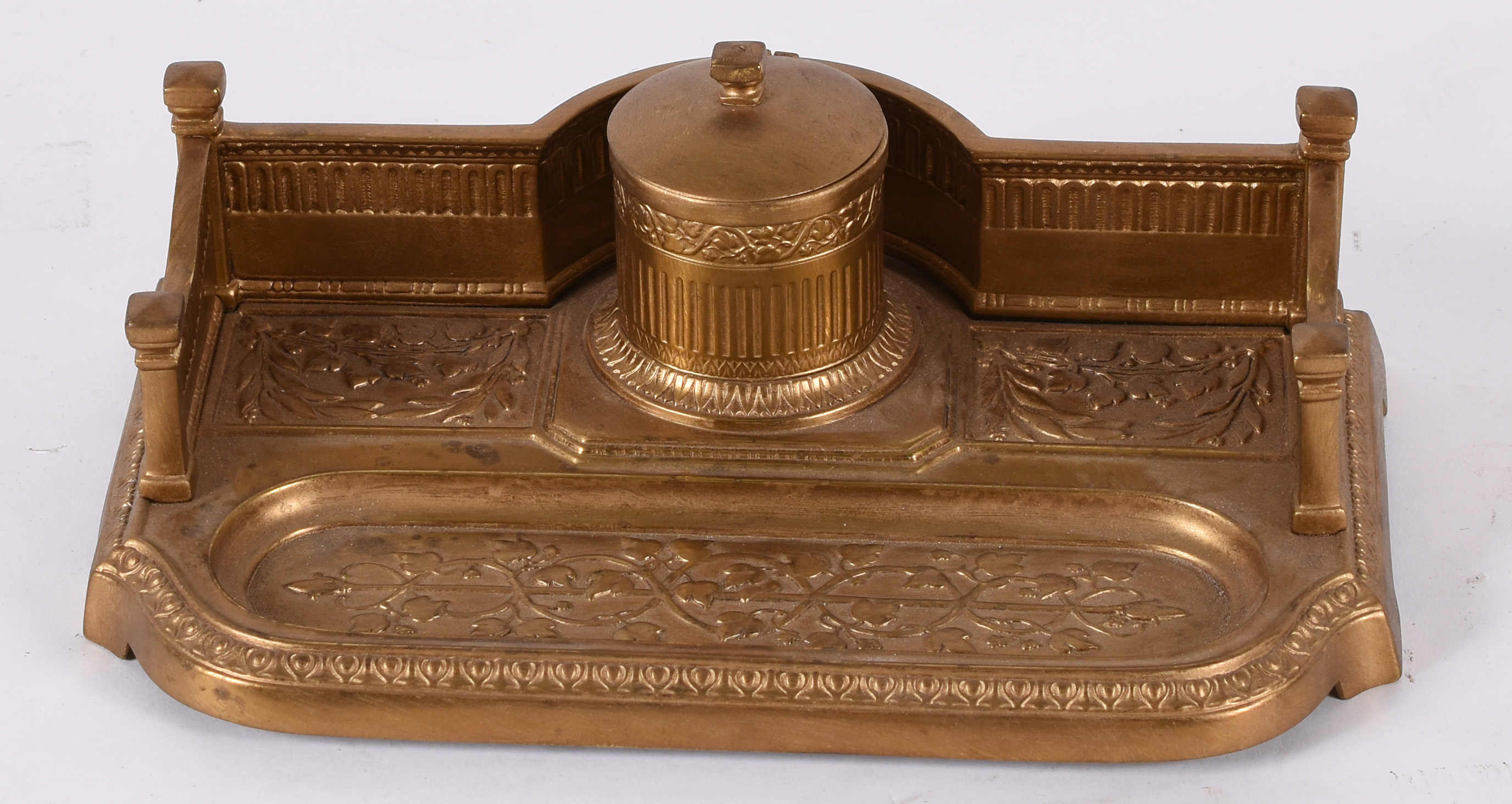Tinteiro “Art Deco” – Bronze dourado – Decoração com cercadura e... - foto 1 de 3