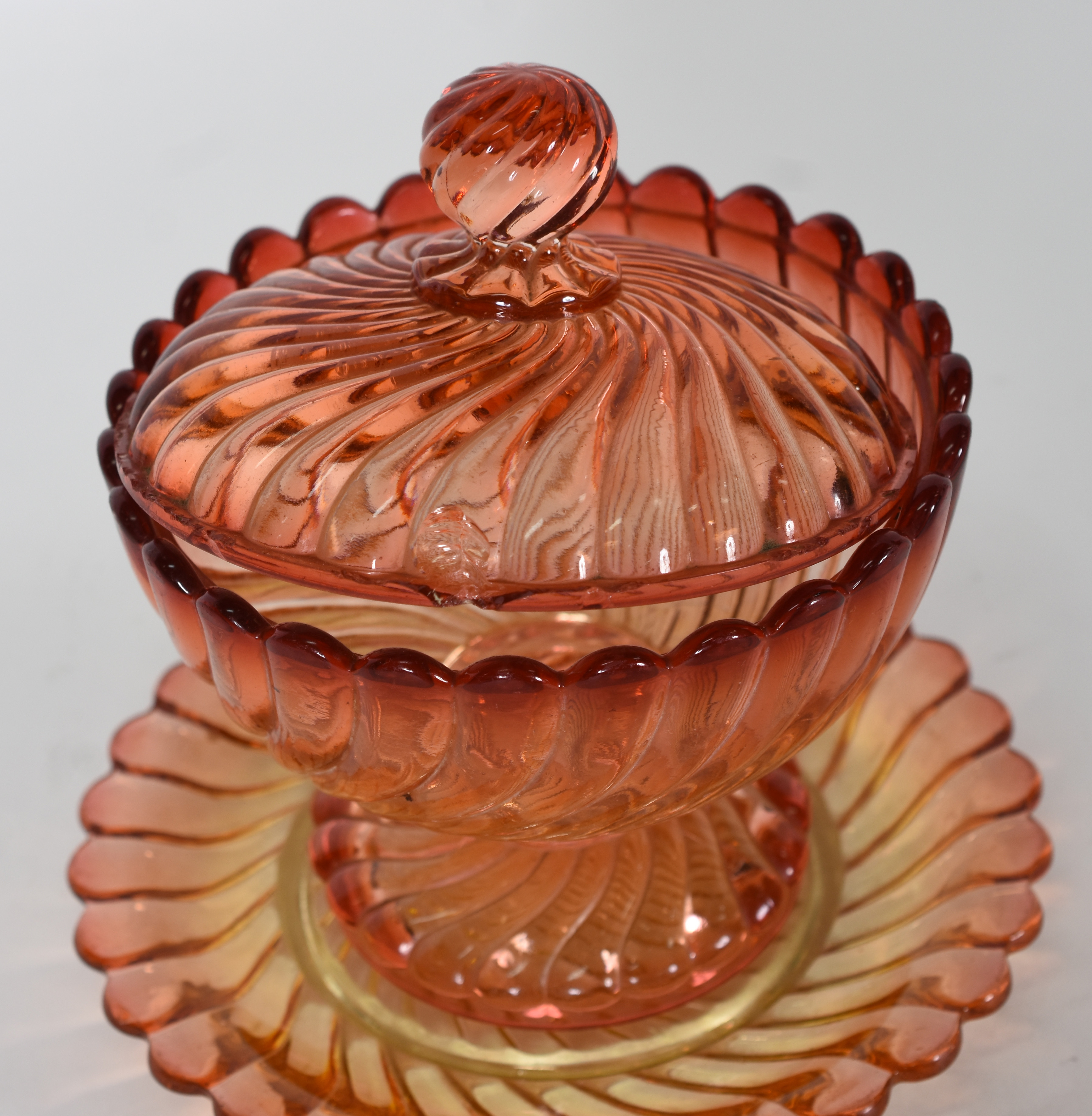 BACCARAT -Compoteira com presentoir de cristal rubi , gomos... - foto 3 de 7