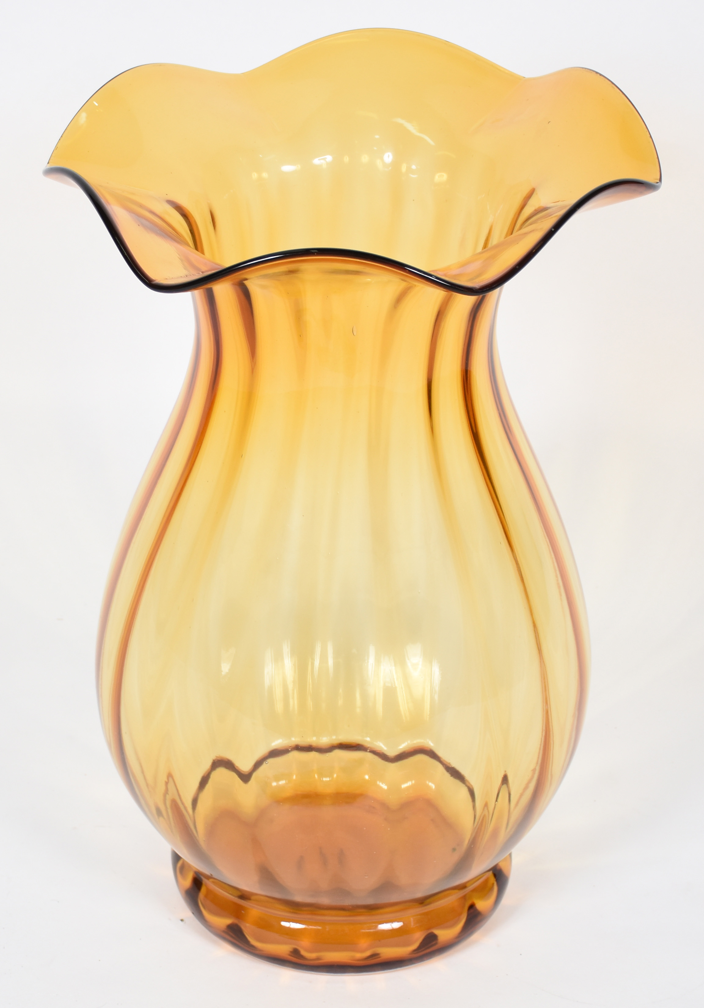 Grande vaso de murano amarelo em gomos, borda feitio babado. - foto 2 de 3