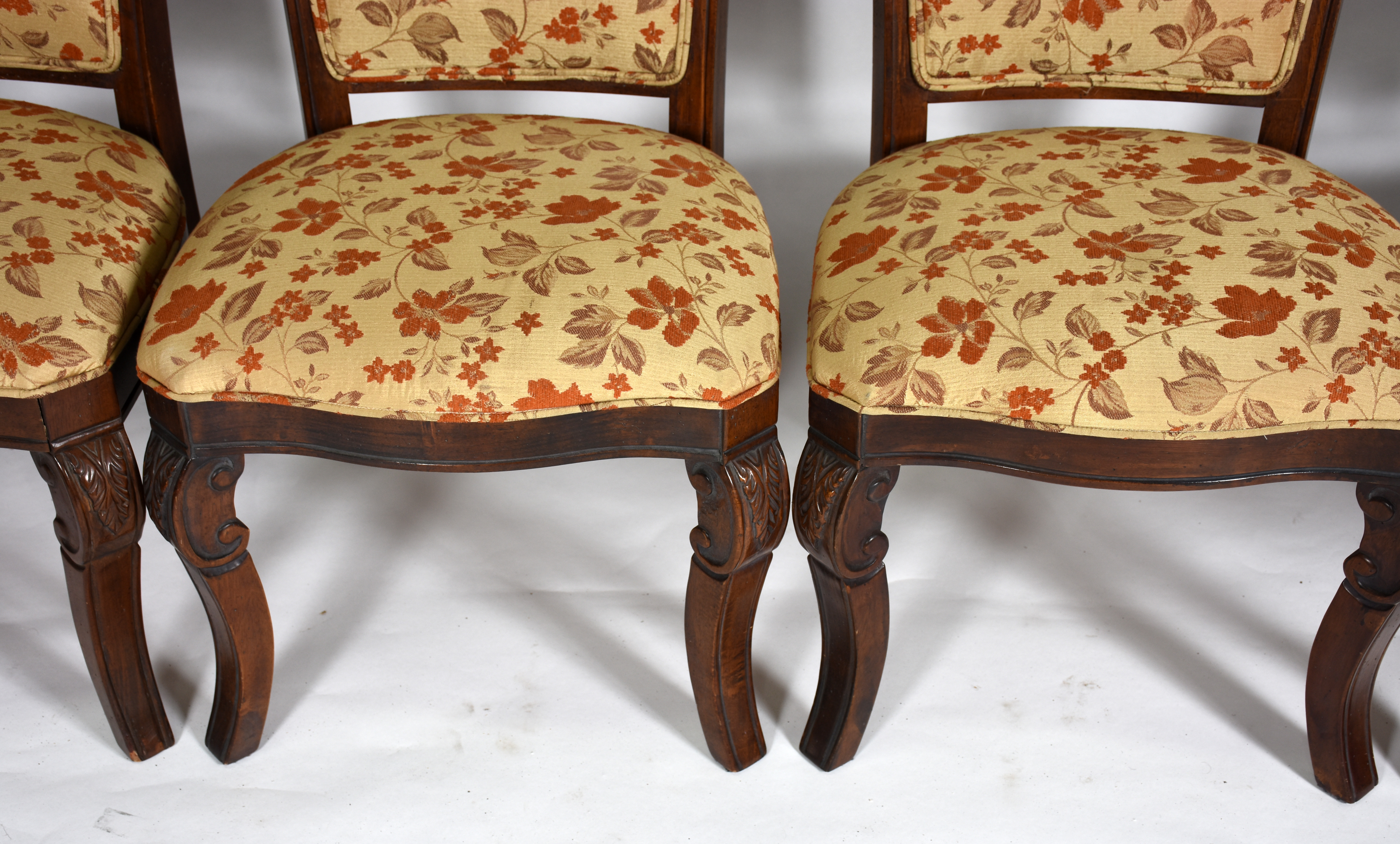 Mesa de jantar americana com 2 tábuas extensoras (med. 46 x 113 cm... - foto 8 de 8
