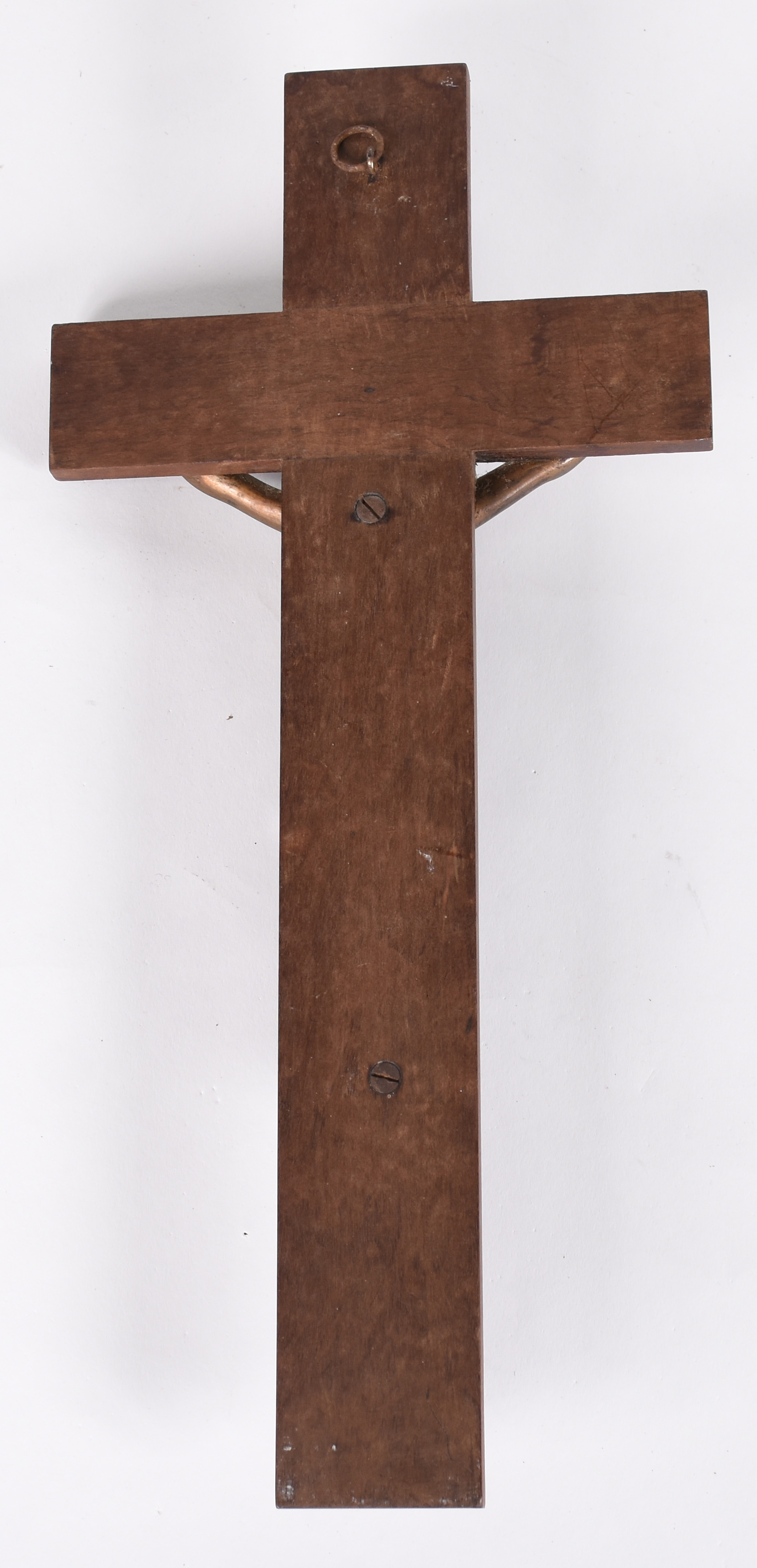 Crucifixo de madeira com figura de Cristo de metal . - foto 2 de 3