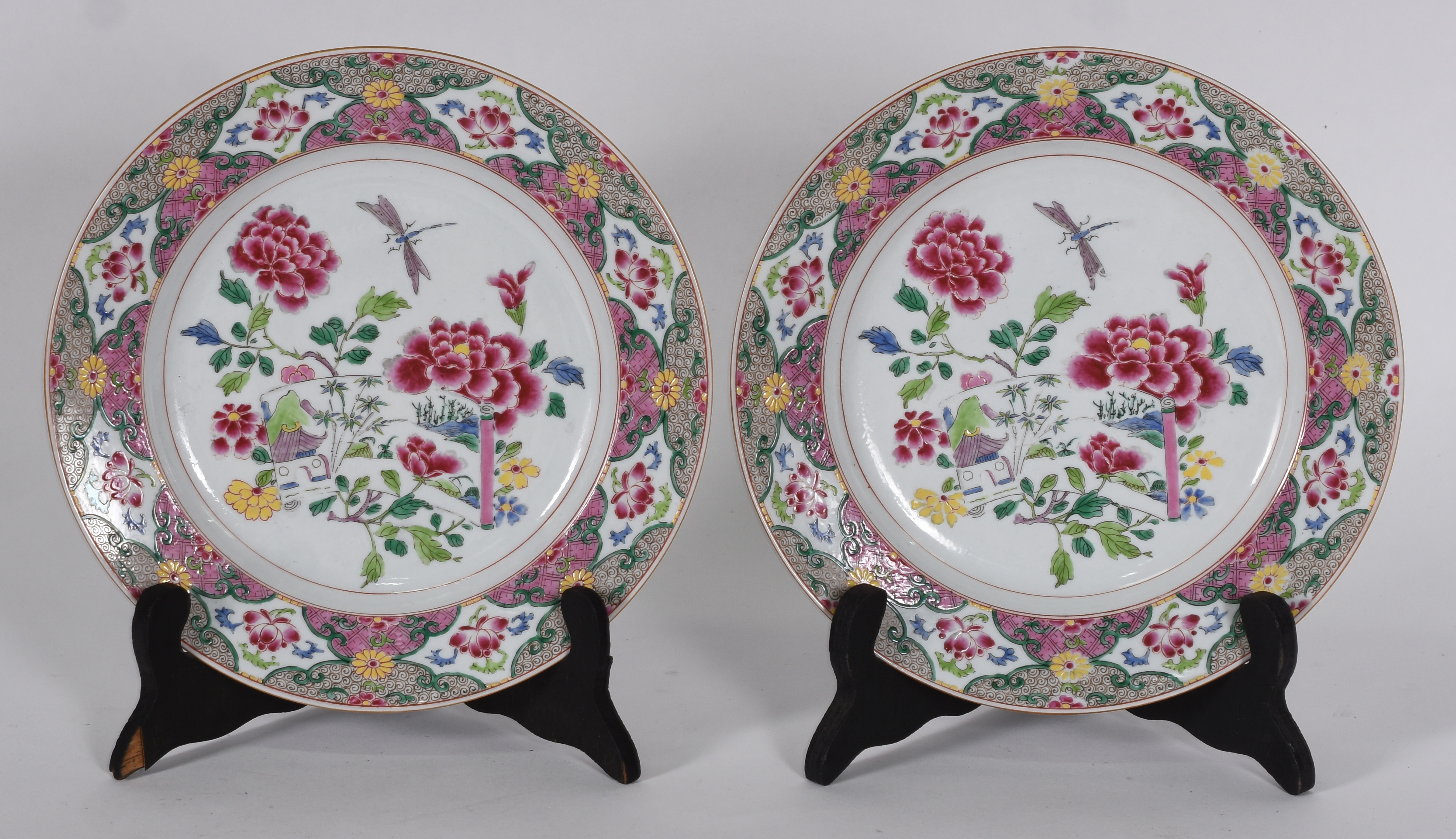 Par de pratos de porcelana Chinesa. - foto 1 de 2