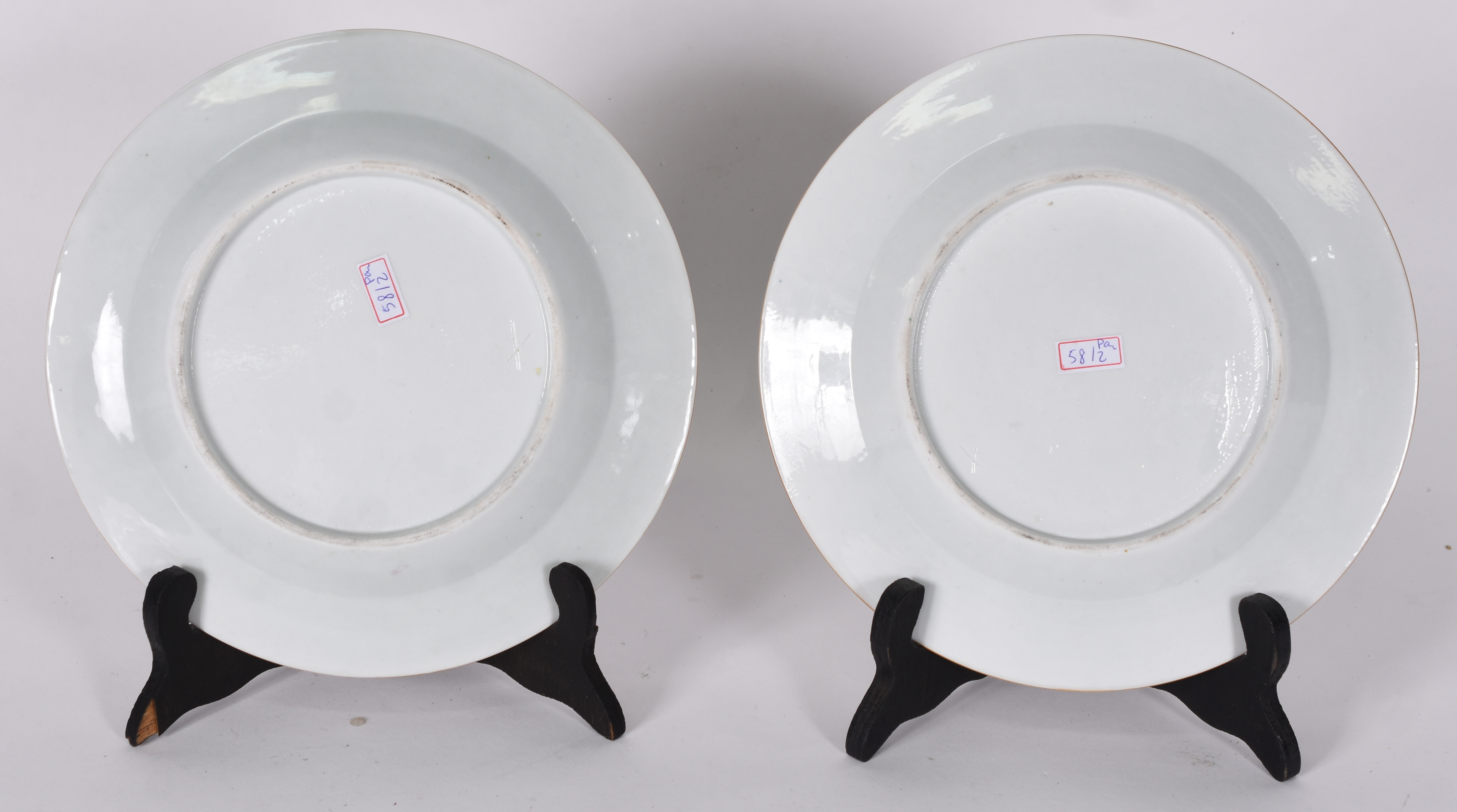 Par de pratos de porcelana chinesa. - foto 2 de 2