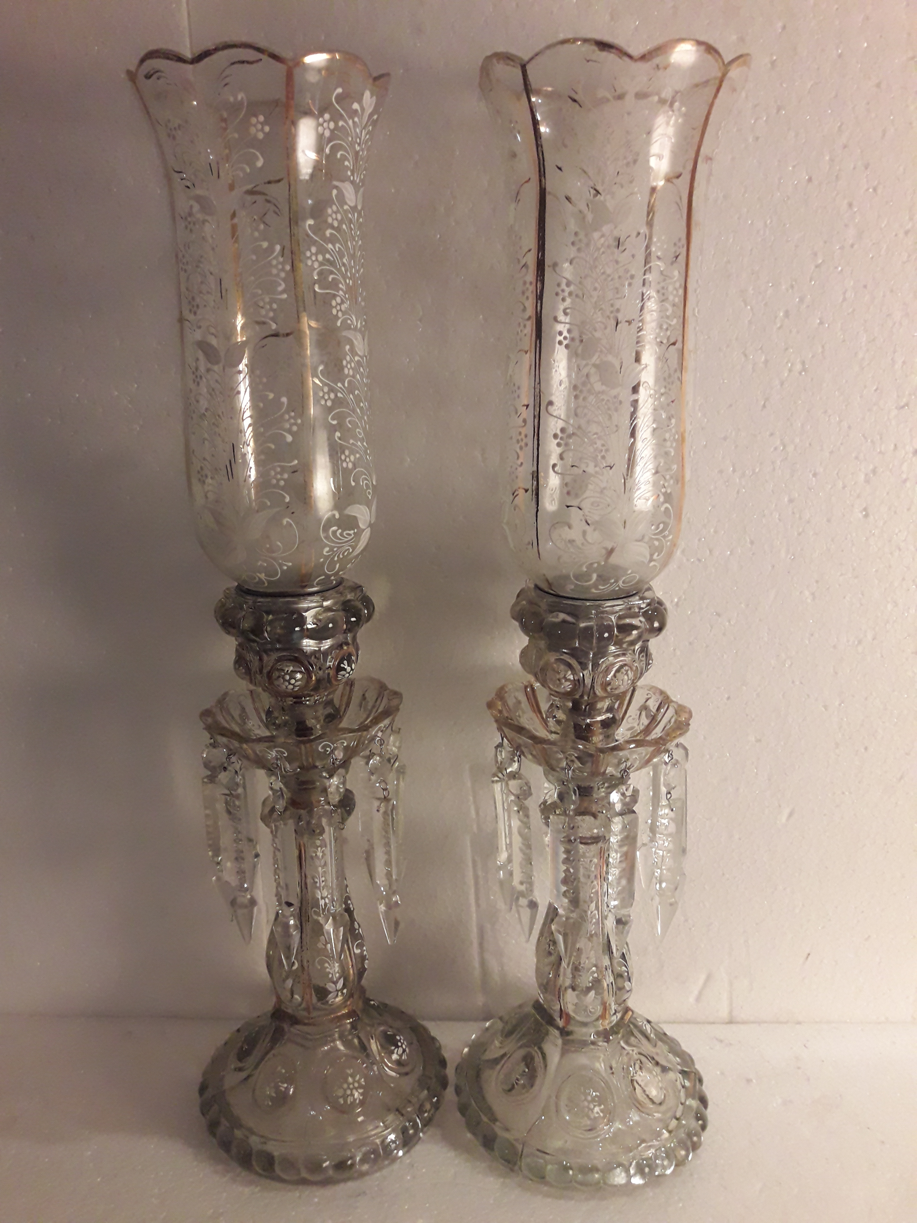Par de castiçais com mangas – Cristal Baccarat – Decoração com... - foto 1 de 3
