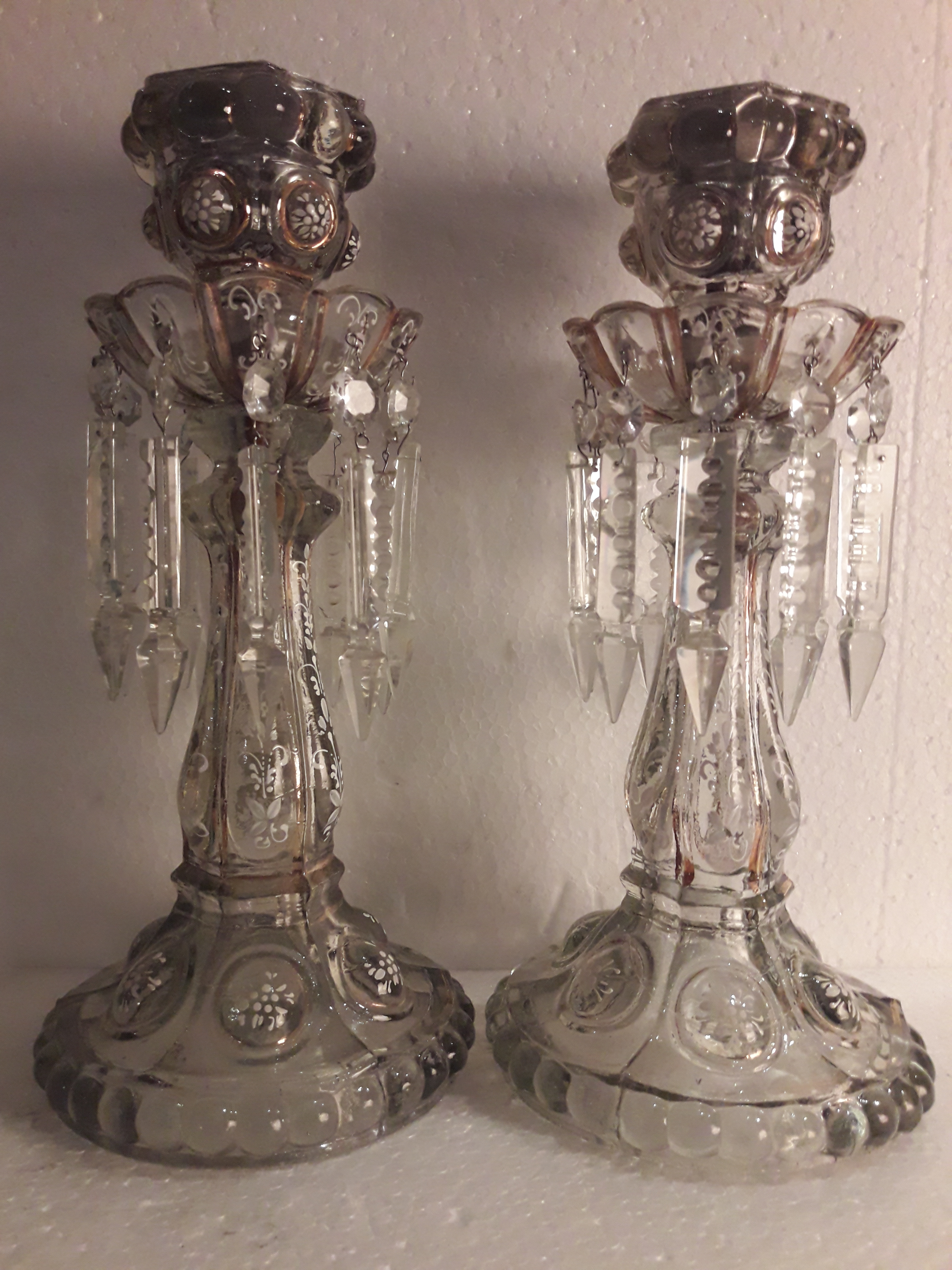 Par de castiçais com mangas – Cristal Baccarat – Decoração com... - foto 2 de 3