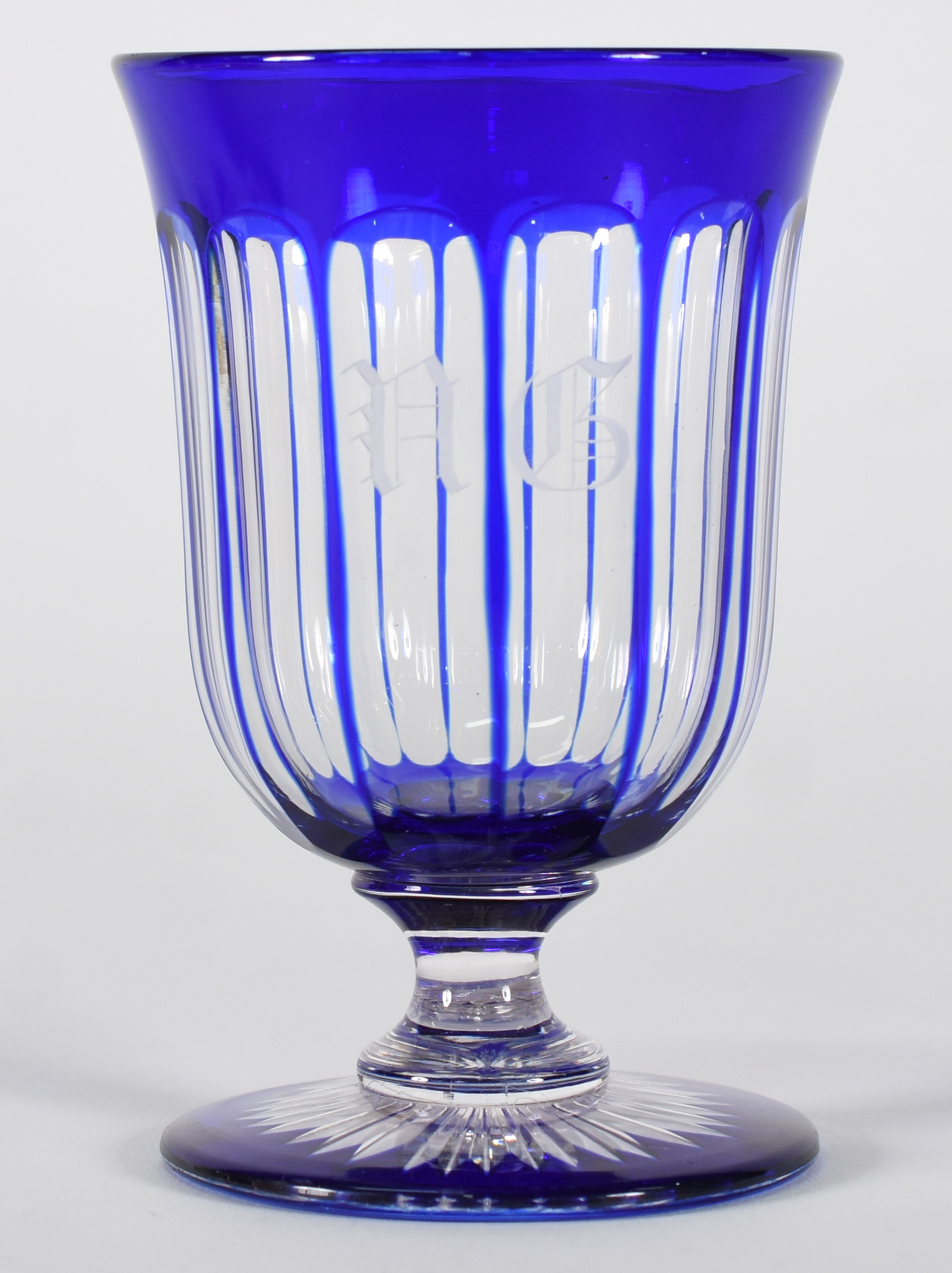 BACCARAT - copo de cristal frances doublé azul lapidado, como... - foto 1 de 4