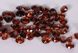 Pedras granadas 31,4 cts ( por questão  de segu... - Pedras granadas 31,4 cts ( por questão  de segurança a peça não se encontra na loja )