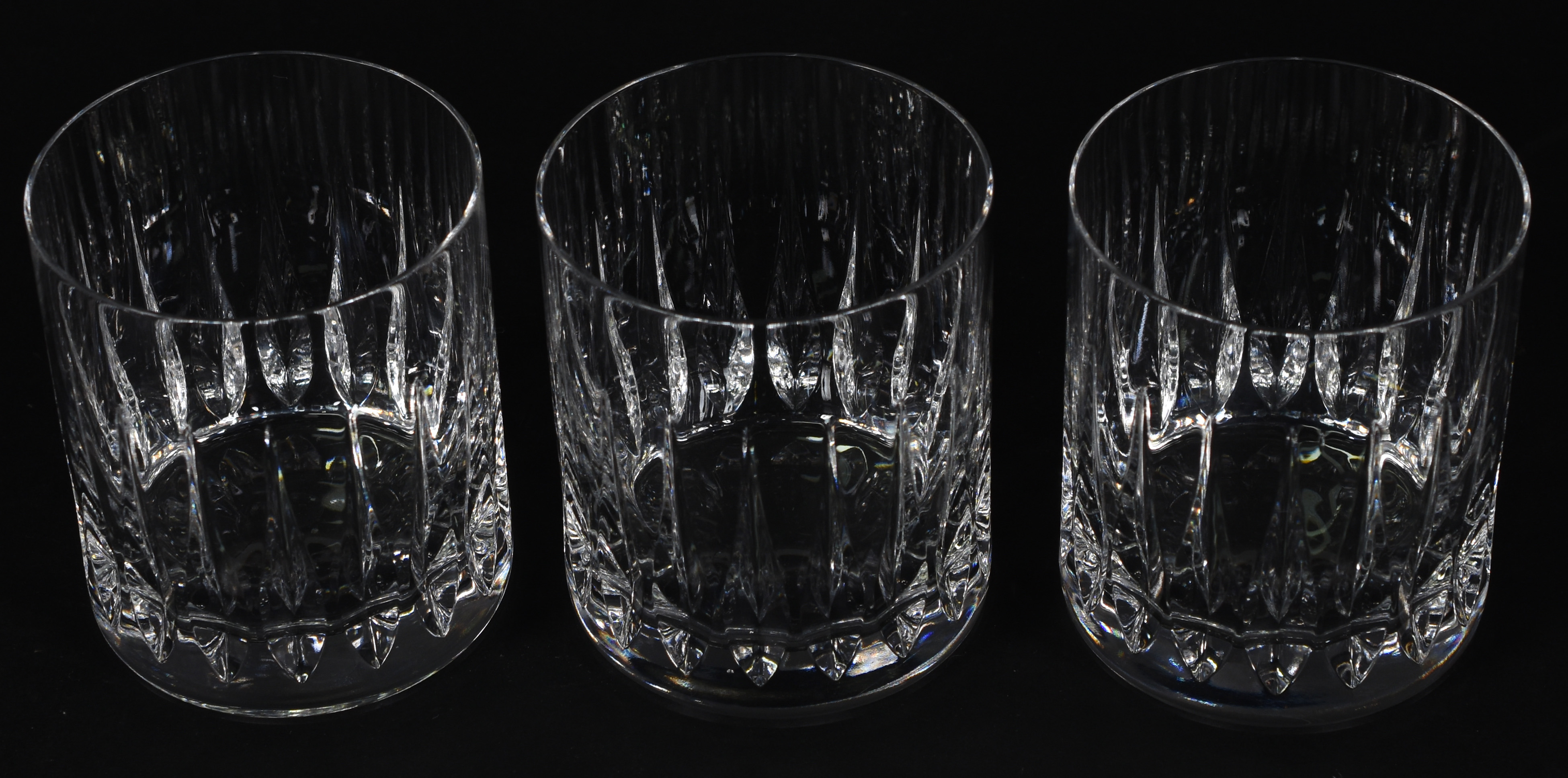 Seis copos curtos de cristal para whisky. - foto 3 de 5