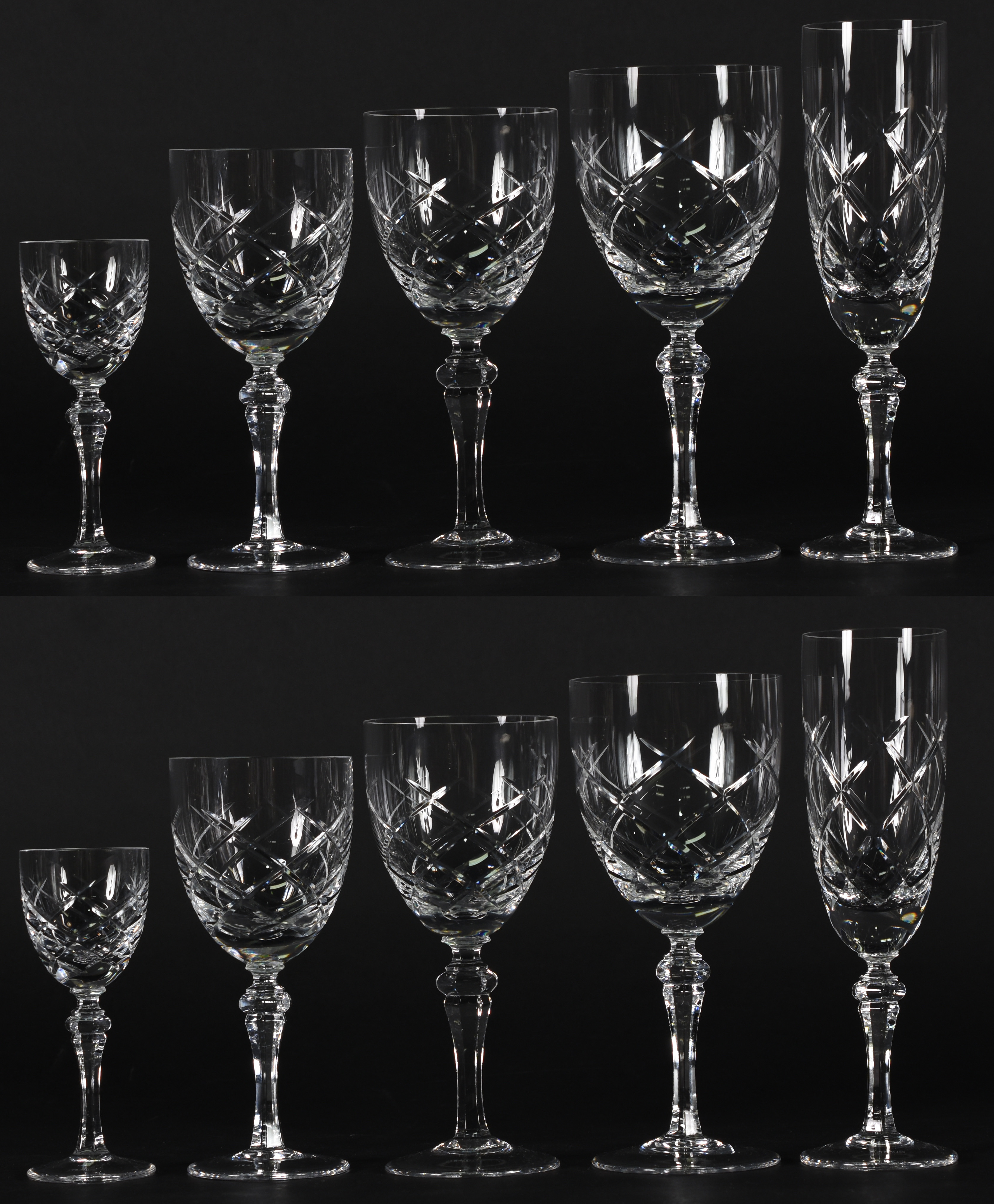 Serviço de cristal Strauss lapidado com frisos , 6 flutes, 3 para... - foto 1 de 5