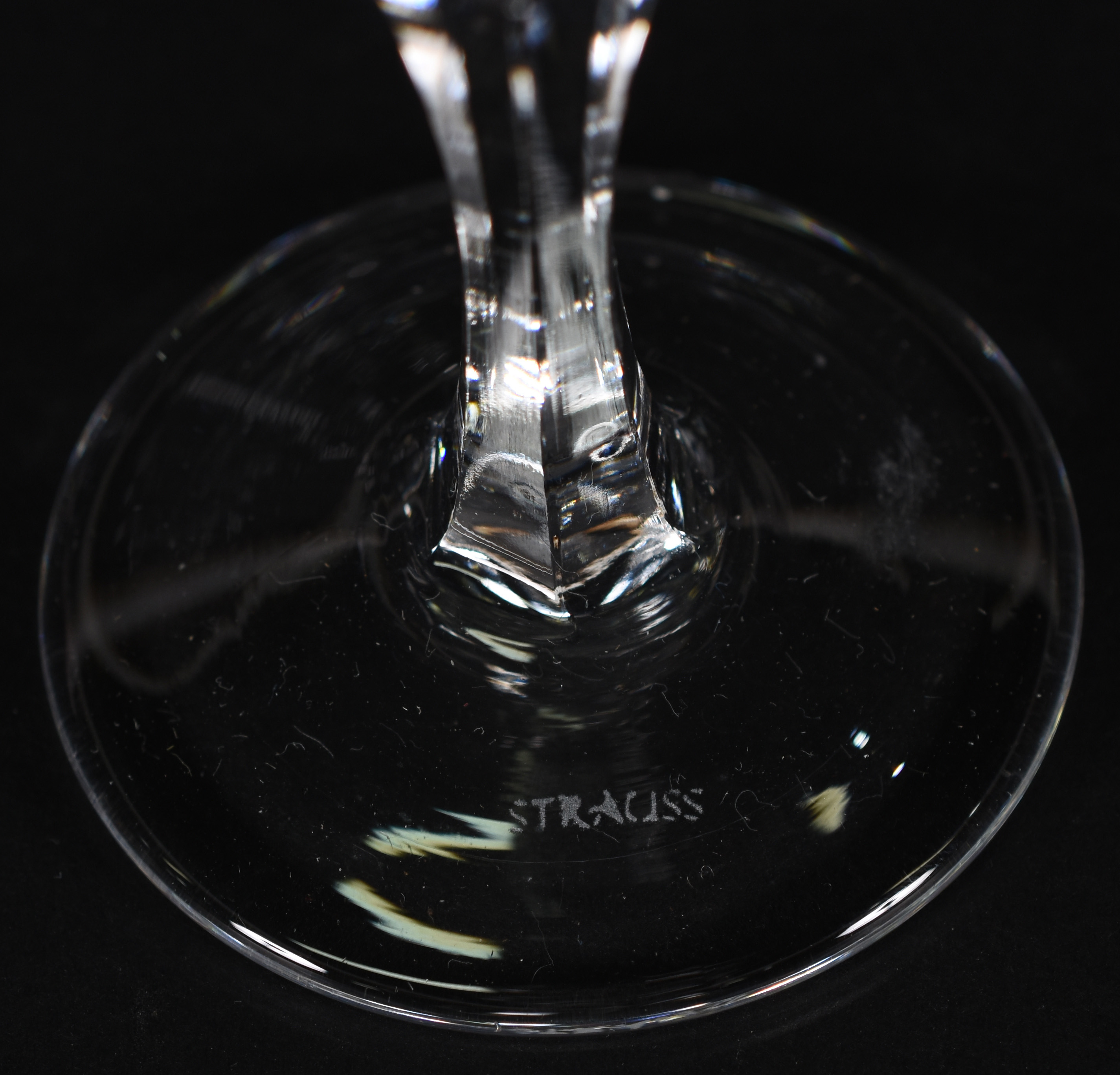 Serviço de cristal Strauss lapidado com frisos , 6 flutes, 3 para... - foto 3 de 5