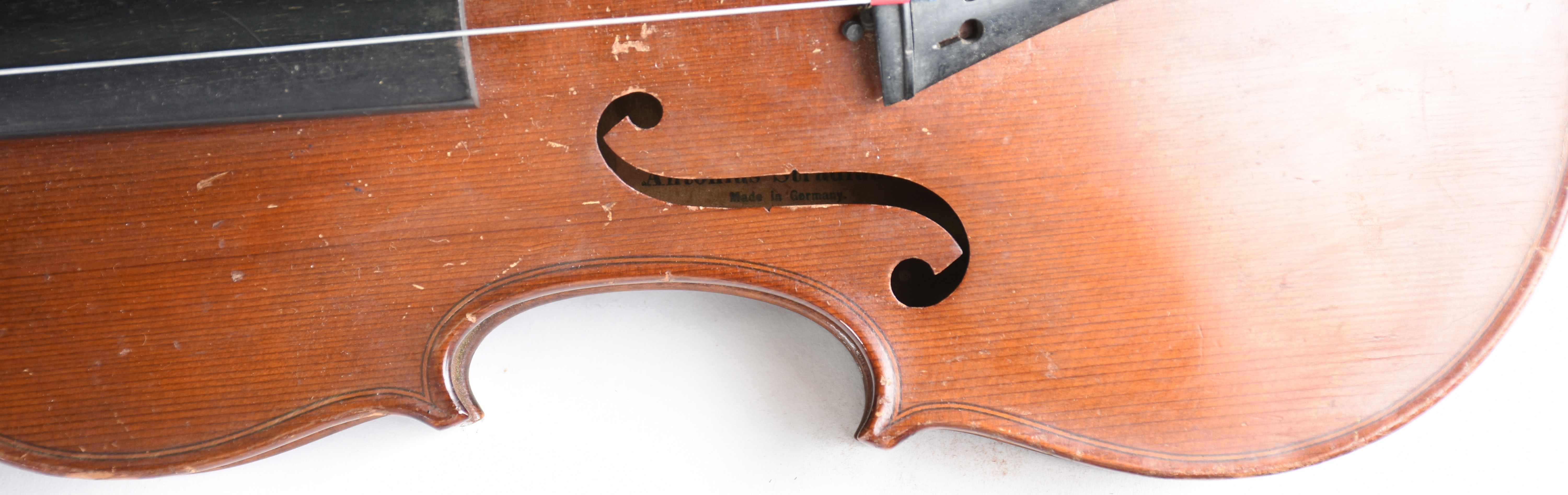 Violino modelo Antonius Stradivarius . (No Estado, faltando cordas e... - foto 8 de 8
