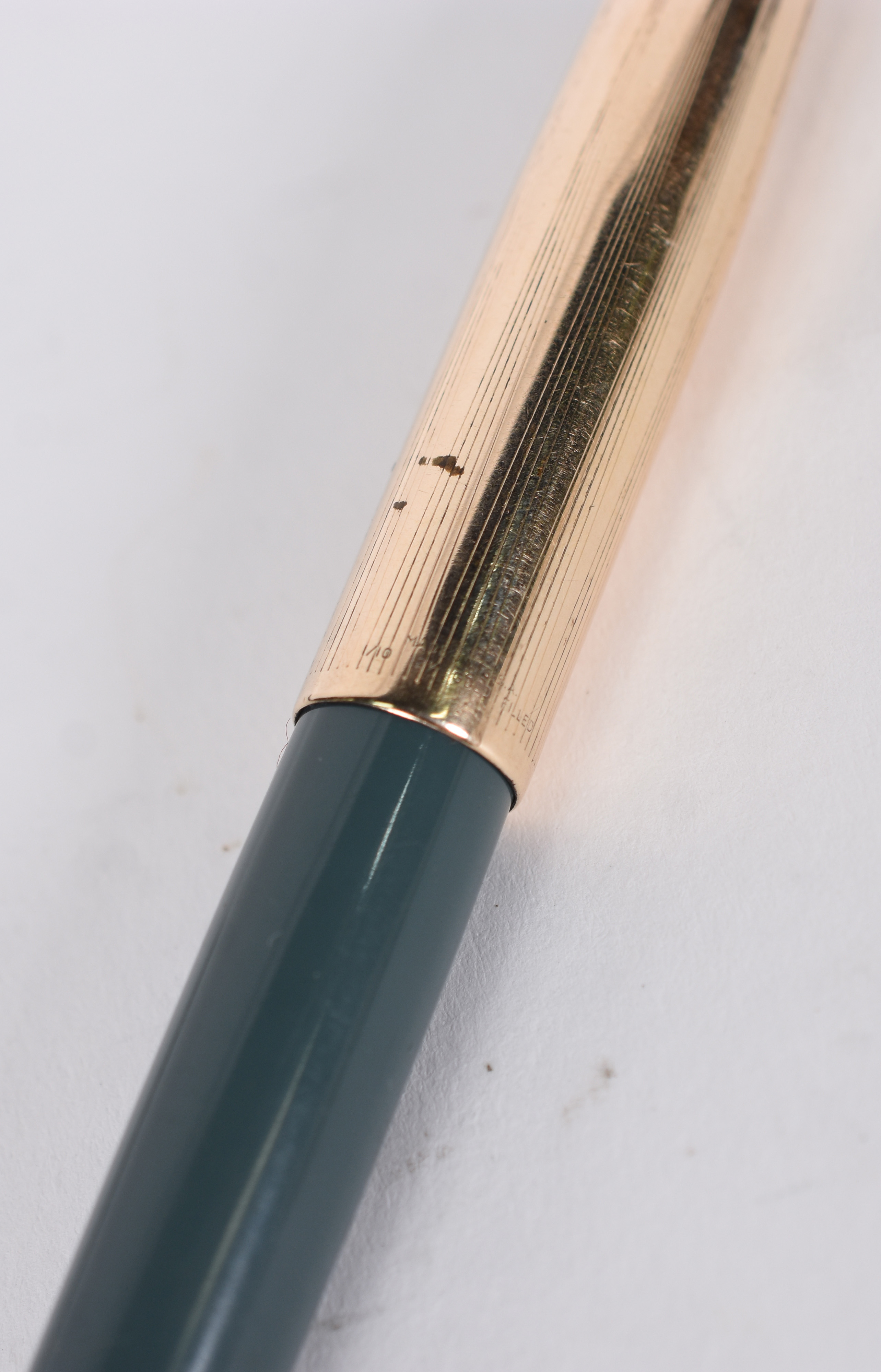 Duas antigas canetas, sendo uma tinteiro Montblanc (Importe... - foto 6 de 7