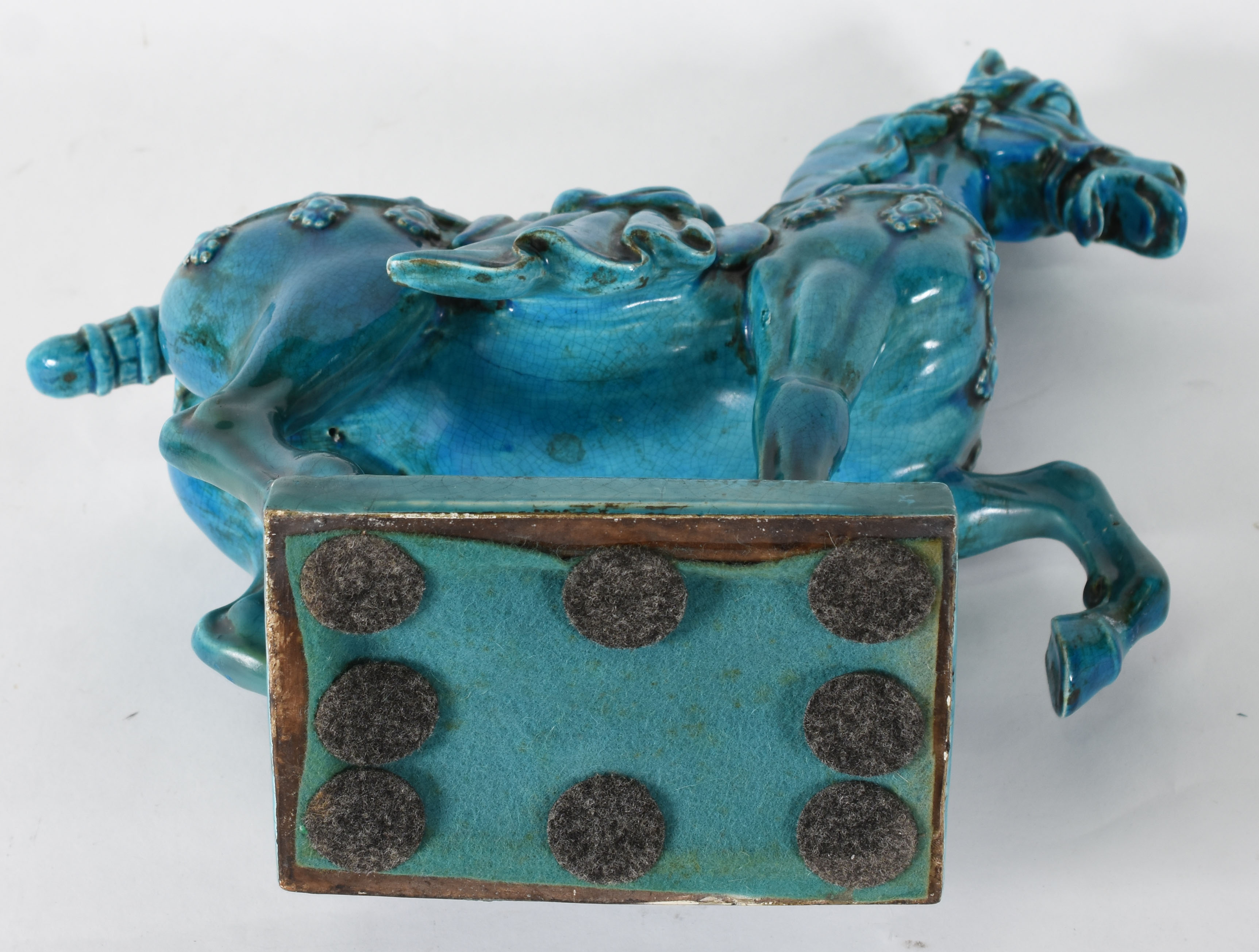 Estatueta de porcelana representando cavalo Bleu de Chine .( restauro... - foto 4 de 5