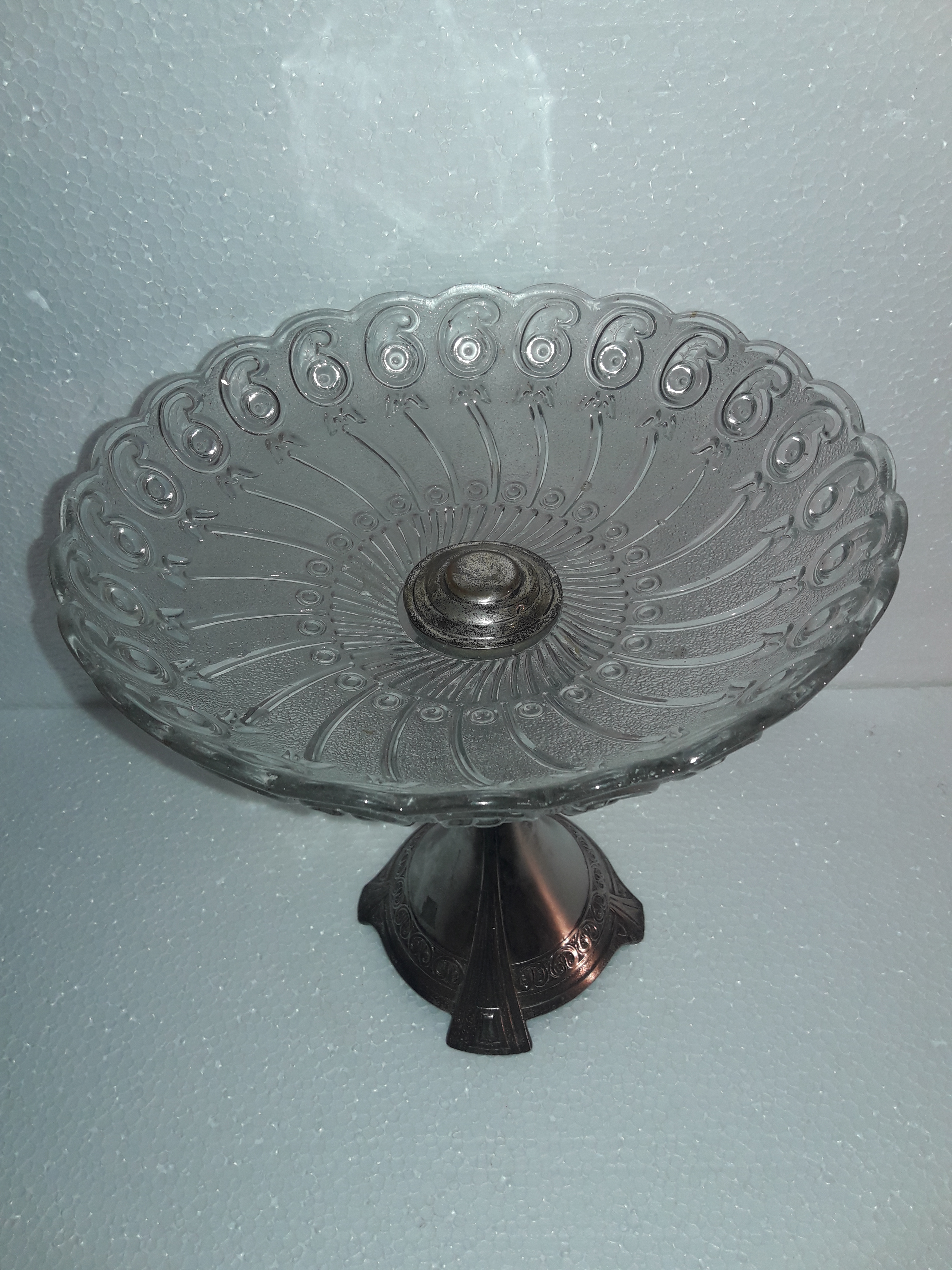 Fruteira “corbeille” – Montagem em “silver plate” alemão WMF com... - foto 2 de 3