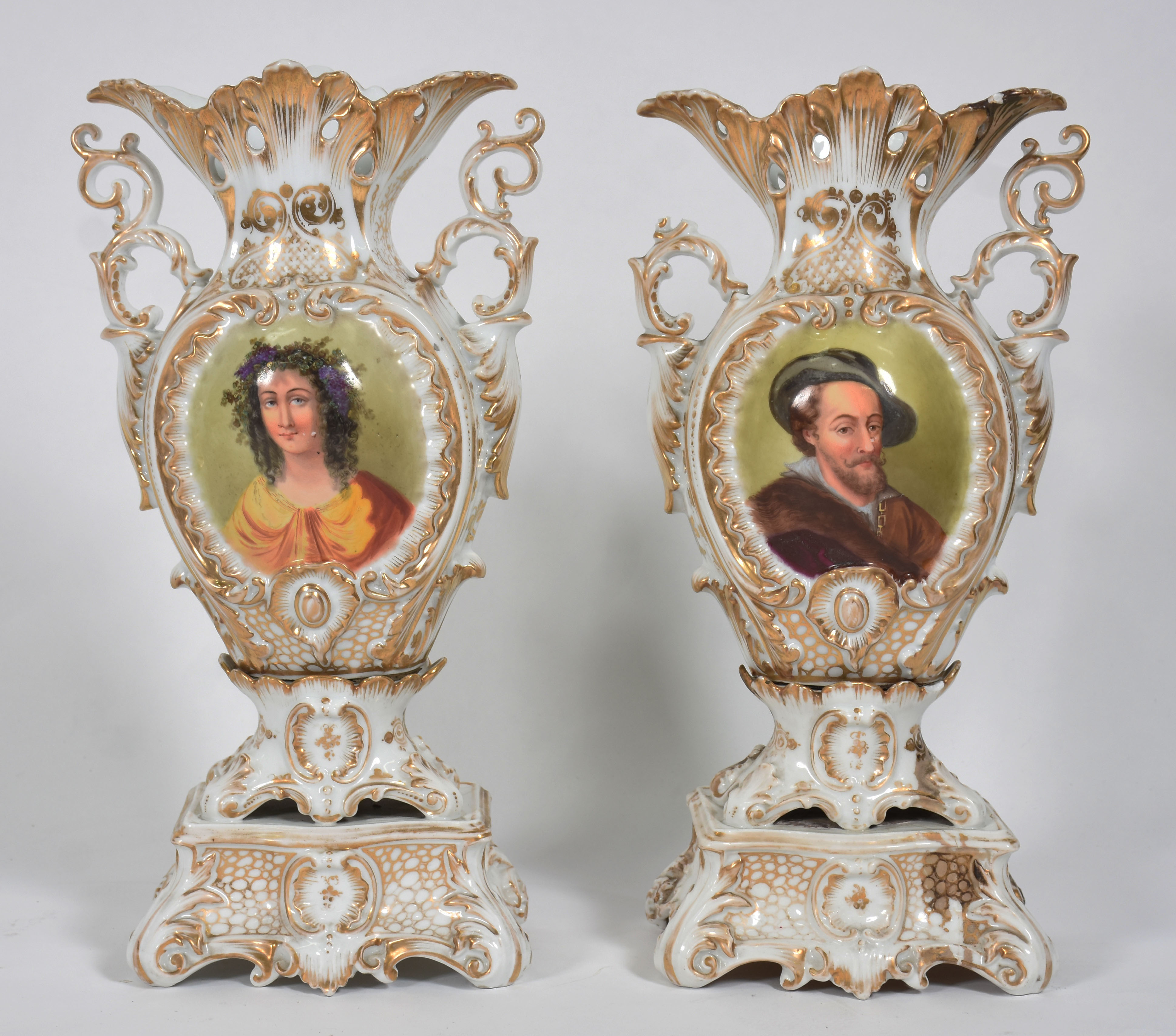 Par de belíssimas ânforas de porcelana francesa VIEUX PARIS... - foto 1 de 5