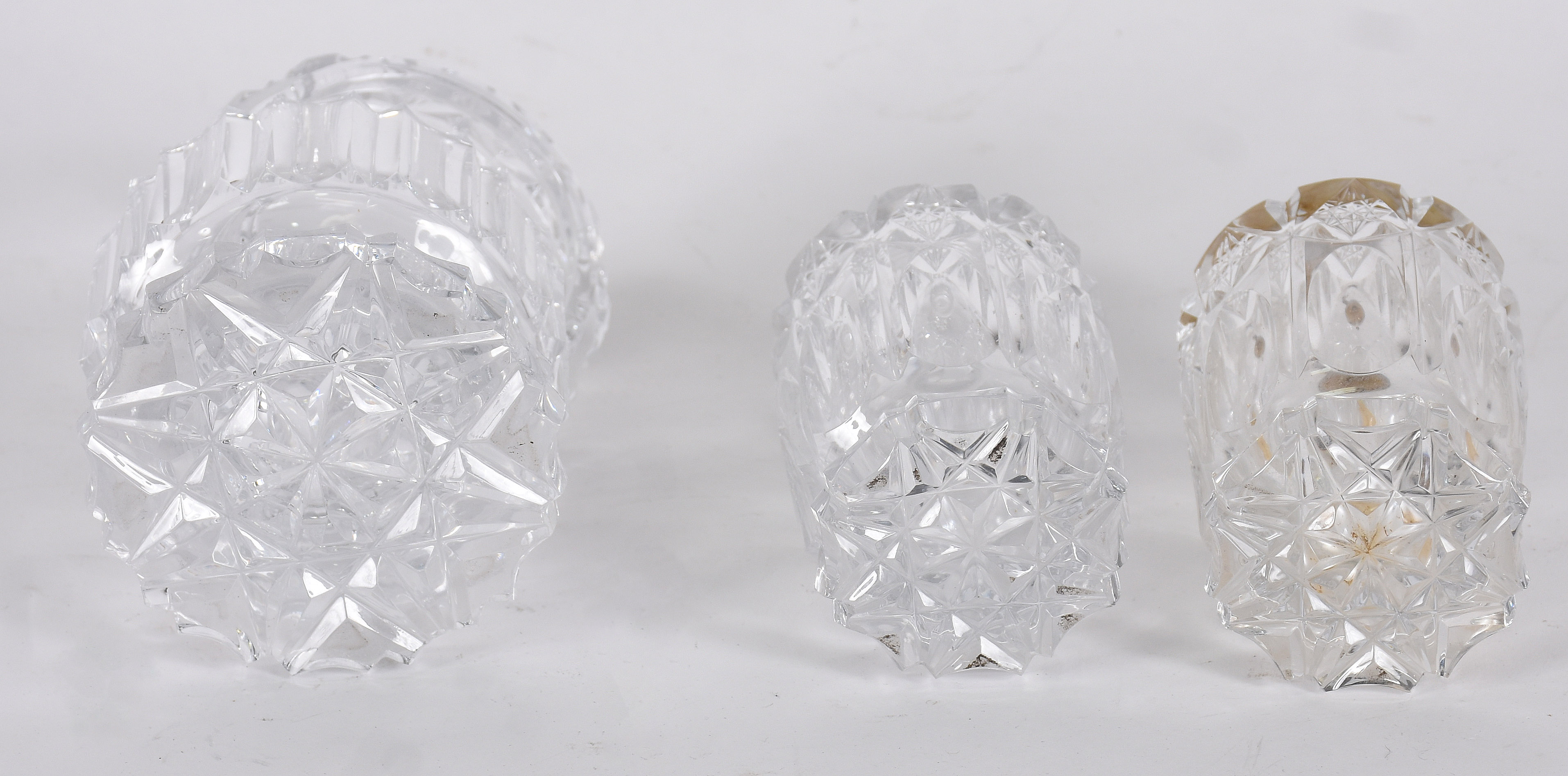 Três peças de cristal para toillete ( Tampa com lascado interno ) - foto 3 de 5