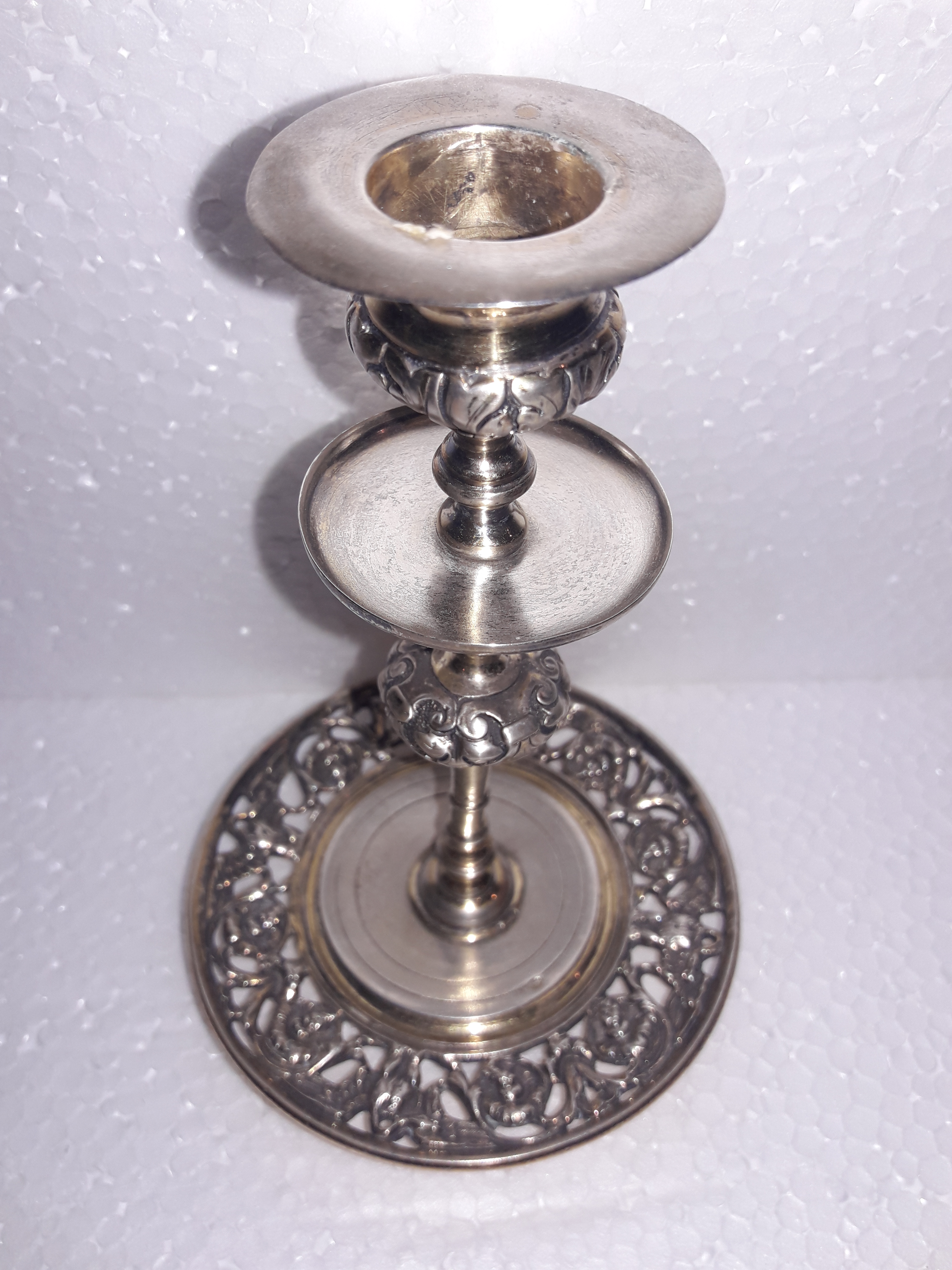 Par de castiçais – Prata portuguesa contrastada - Decoração com... - foto 2 de 2