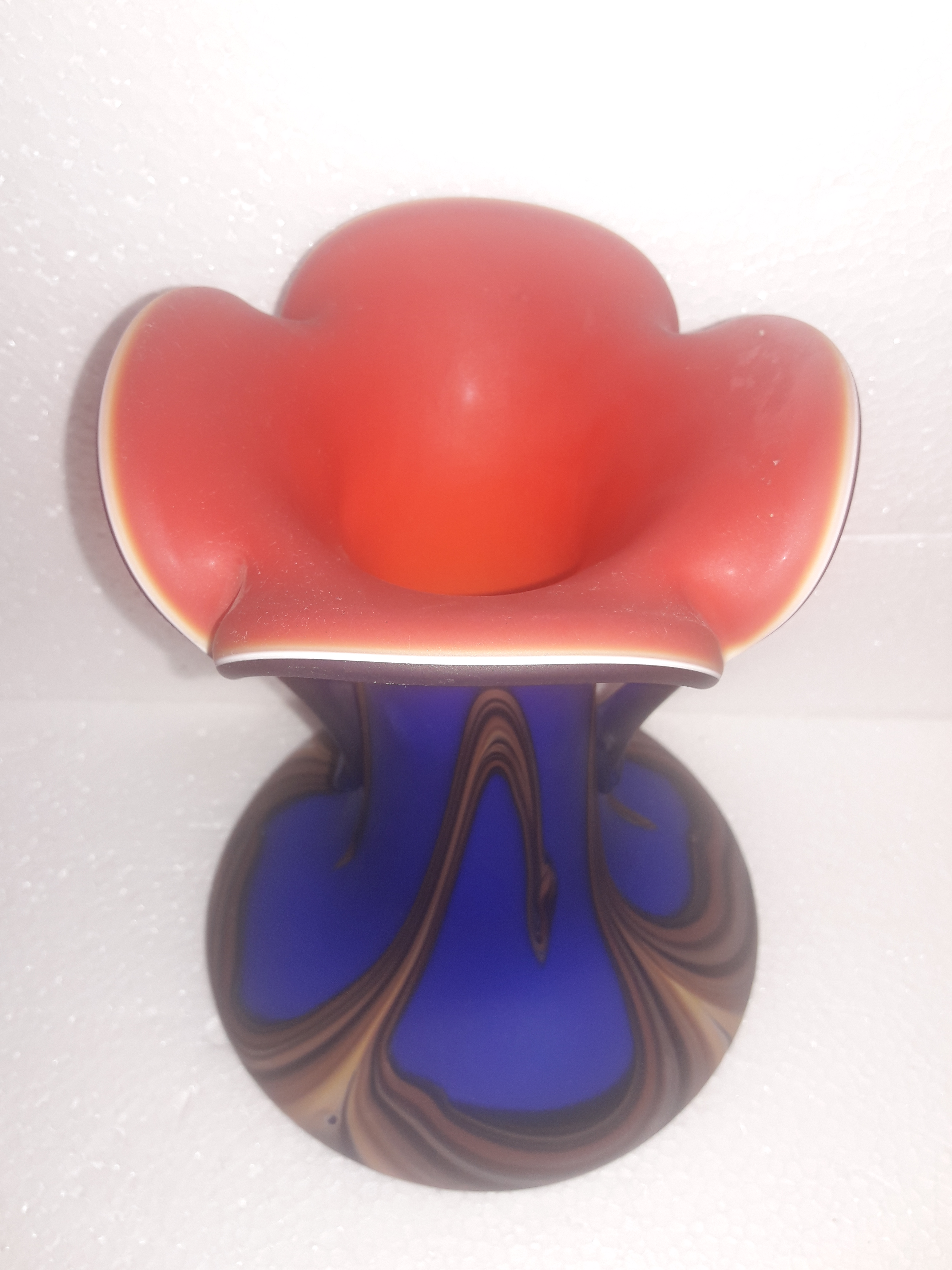 Vaso – Vidro de Murano – Decoração em azul cobalto com rajas caramelo... - foto 2 de 2
