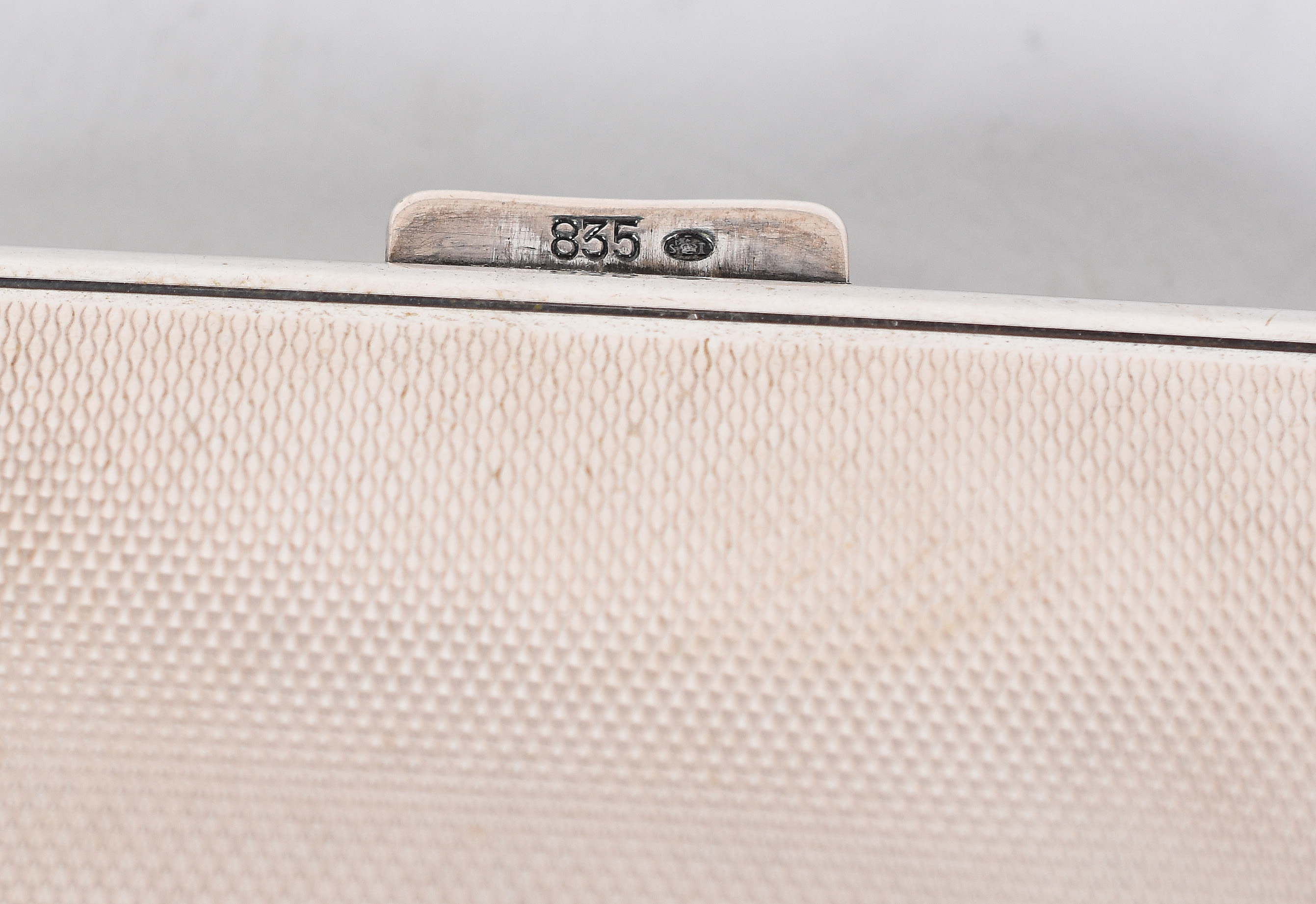 Cigarreira e trousse de prata de lei .Peso total 190g(por questão de... - foto 4 de 4